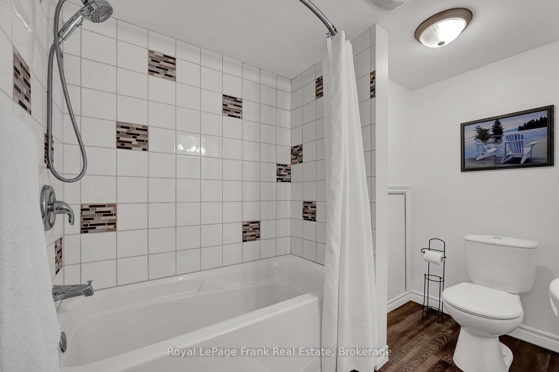 Photo 37 of 117 Lawrence Crescent, Clarington, Bowmanville — HOMEH