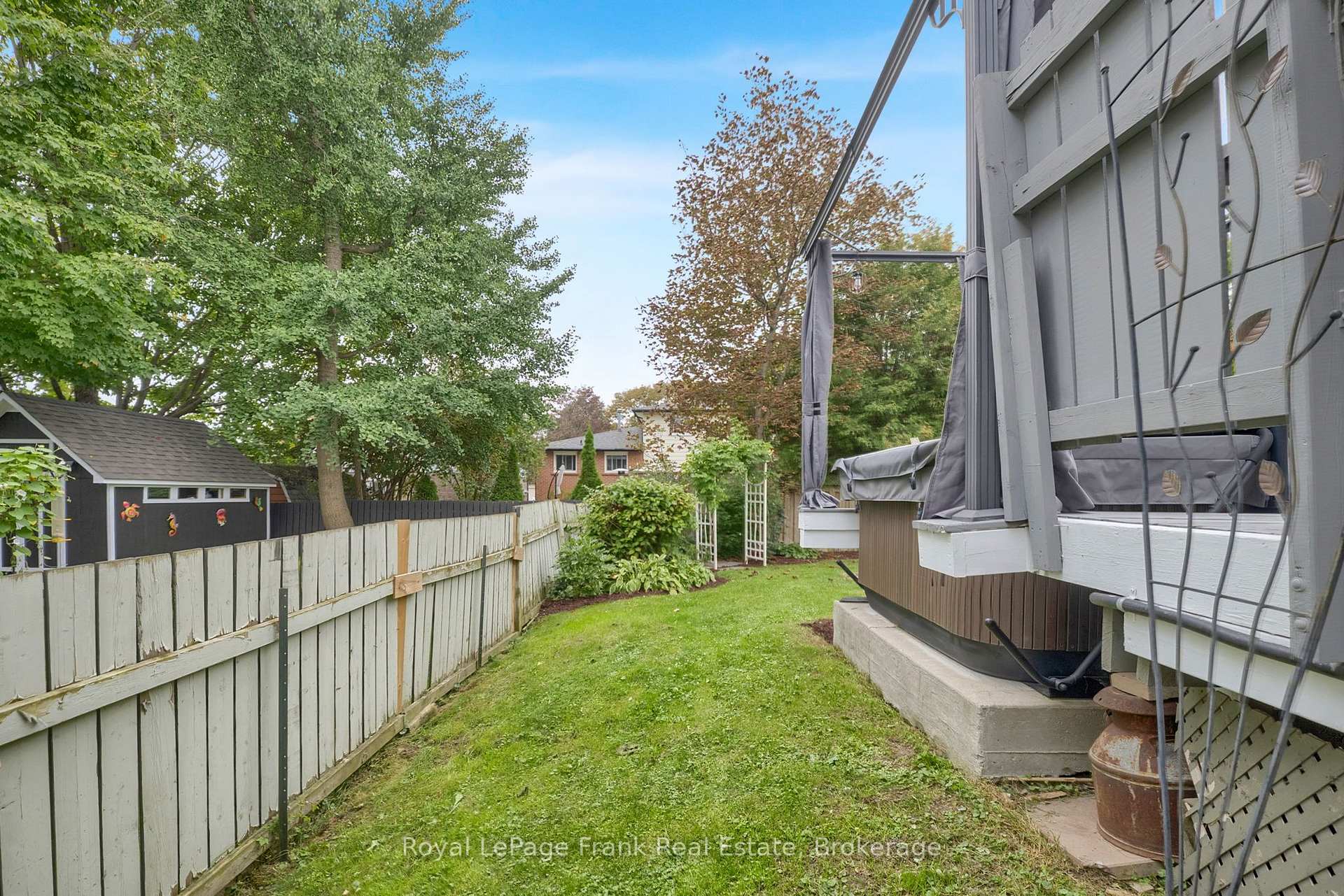 Photo 40 of 117 Lawrence Crescent, Clarington, Bowmanville — HOMEH