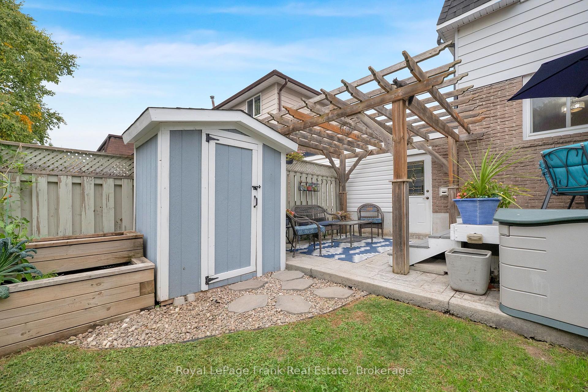 Photo 45 of 117 Lawrence Crescent, Clarington, Bowmanville — HOMEH