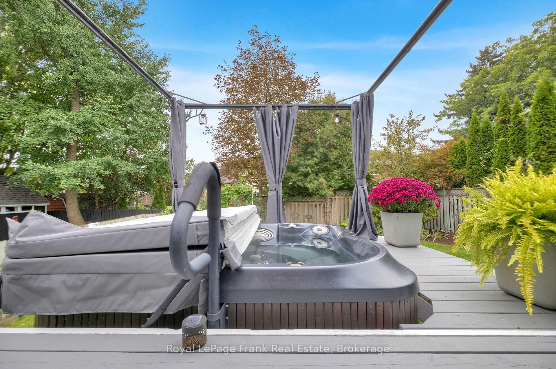Photo 48 of 117 Lawrence Crescent, Clarington, Bowmanville — HOMEH