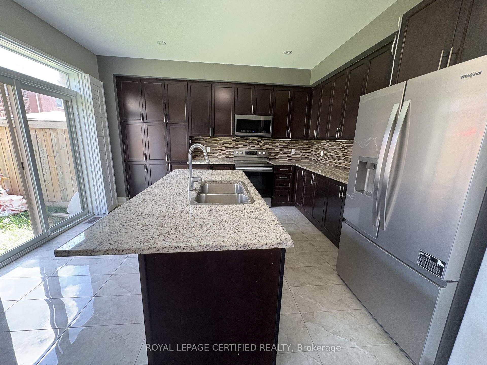 Photo 9 of Unit Upper, 271 Andrews Trail, Milton, Clarke — HOMEH
