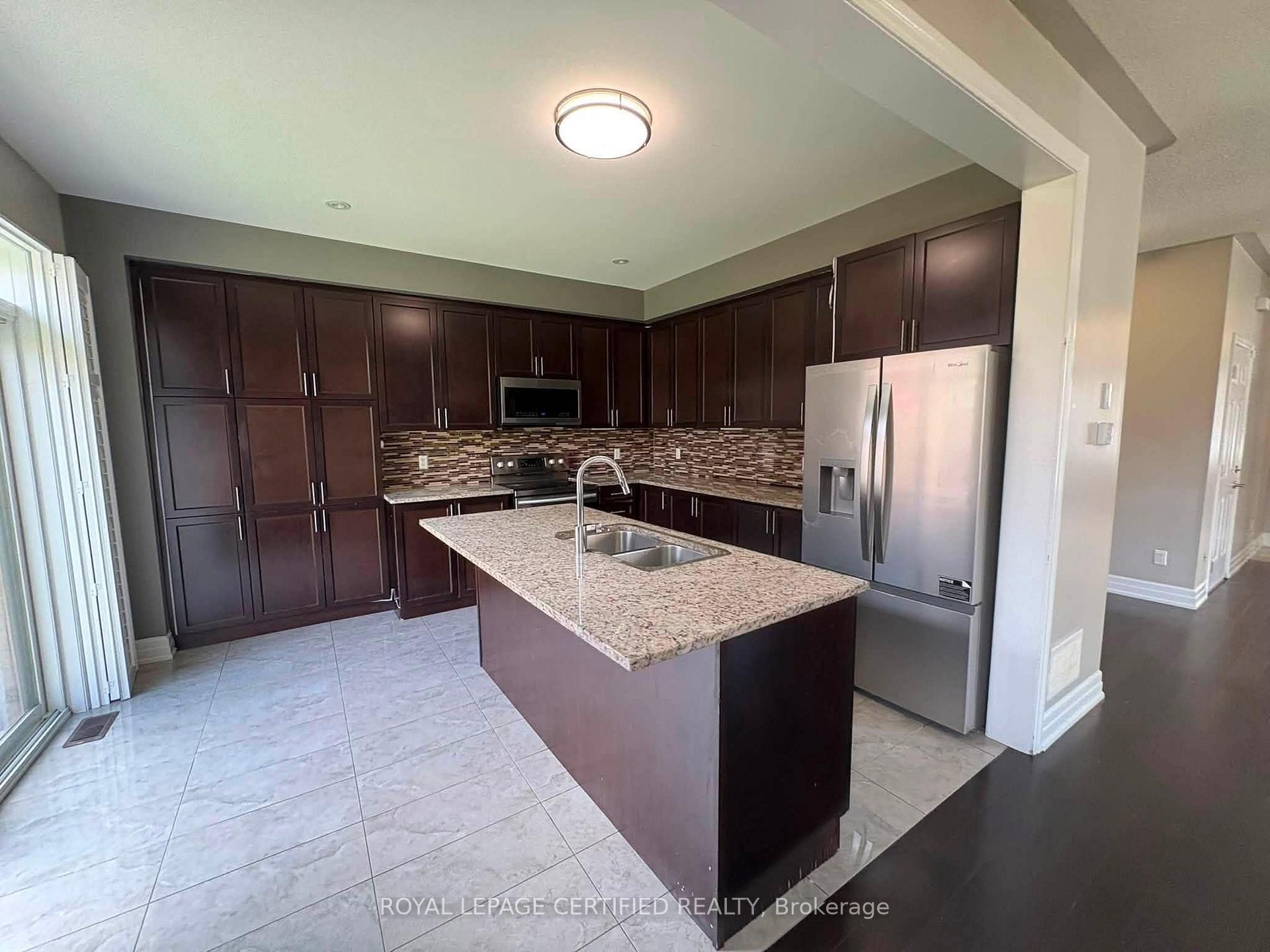 Photo 14 of Unit Upper, 271 Andrews Trail, Milton, Clarke — HOMEH