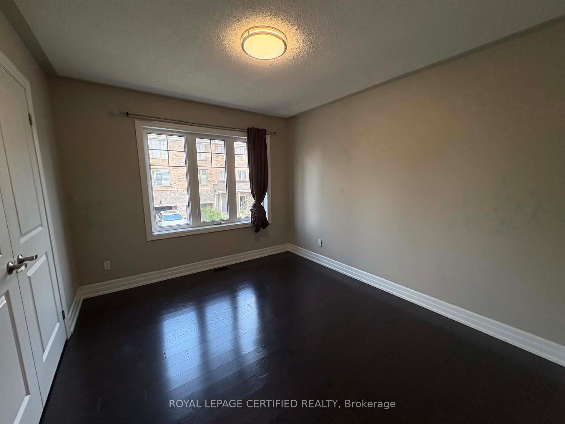 Photo 23 of Unit Upper, 271 Andrews Trail, Milton, Clarke — HOMEH