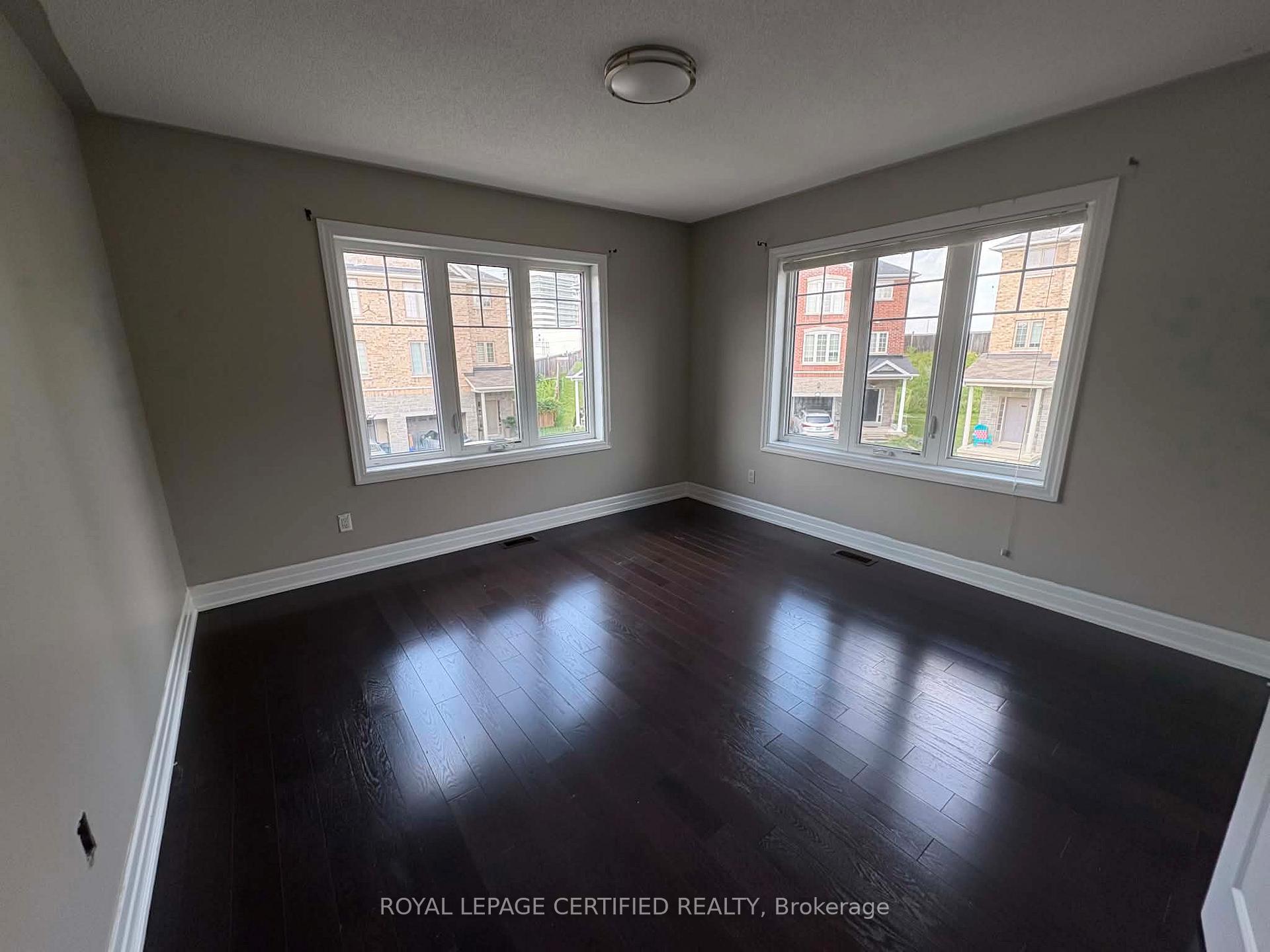 Photo 25 of Unit Upper, 271 Andrews Trail, Milton, Clarke — HOMEH