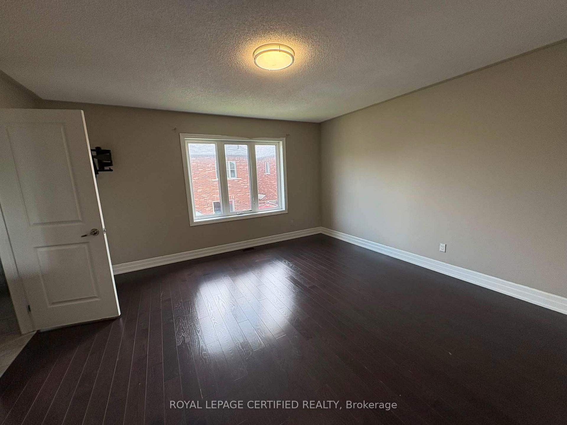 Photo 26 of Unit Upper, 271 Andrews Trail, Milton, Clarke — HOMEH