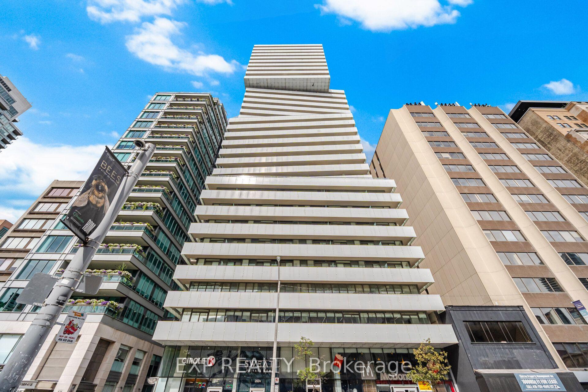 Photo of Unit 1203, 200 Bloor Street W