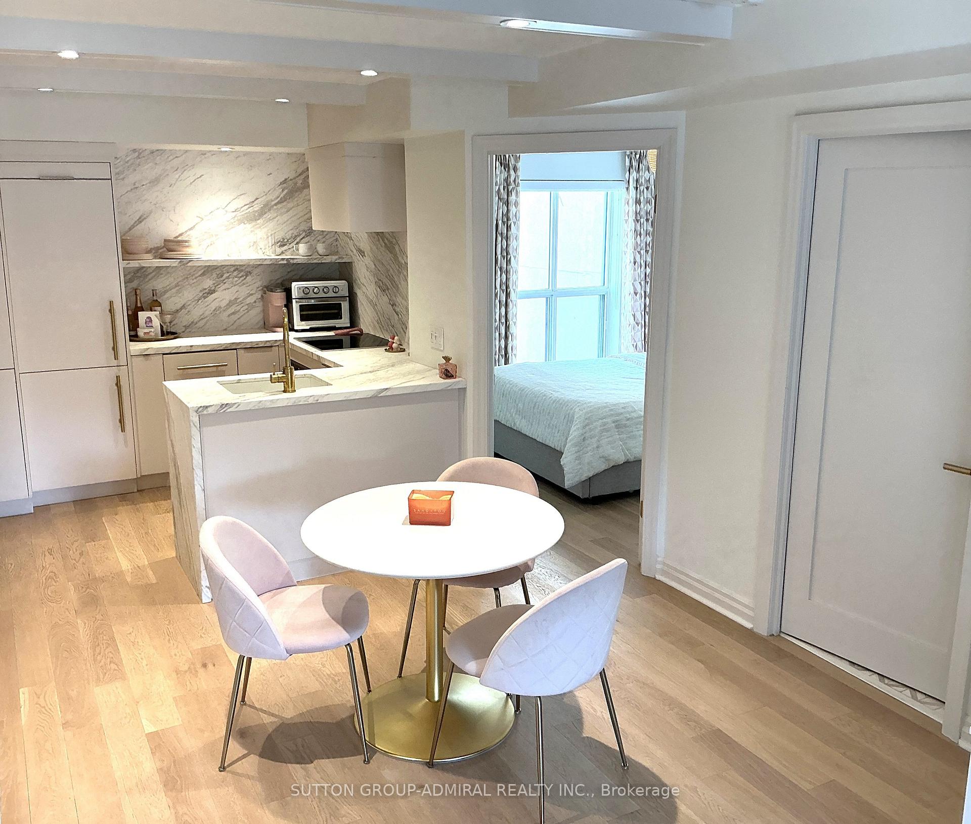 Photo 5 of Unit 301, 1174 Yonge Street, Toronto, The Annex — HOMEH