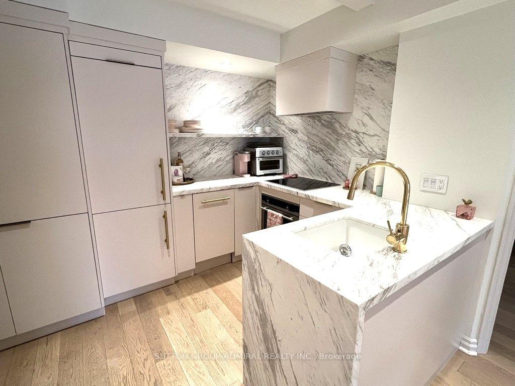 Photo 8 of Unit 301, 1174 Yonge Street, Toronto, The Annex — HOMEH