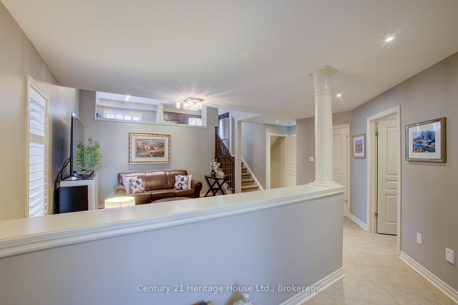 Photo 5 of 79 Laughland Lane, Guelph, Pineridge/Westminster Woods — HOMEH