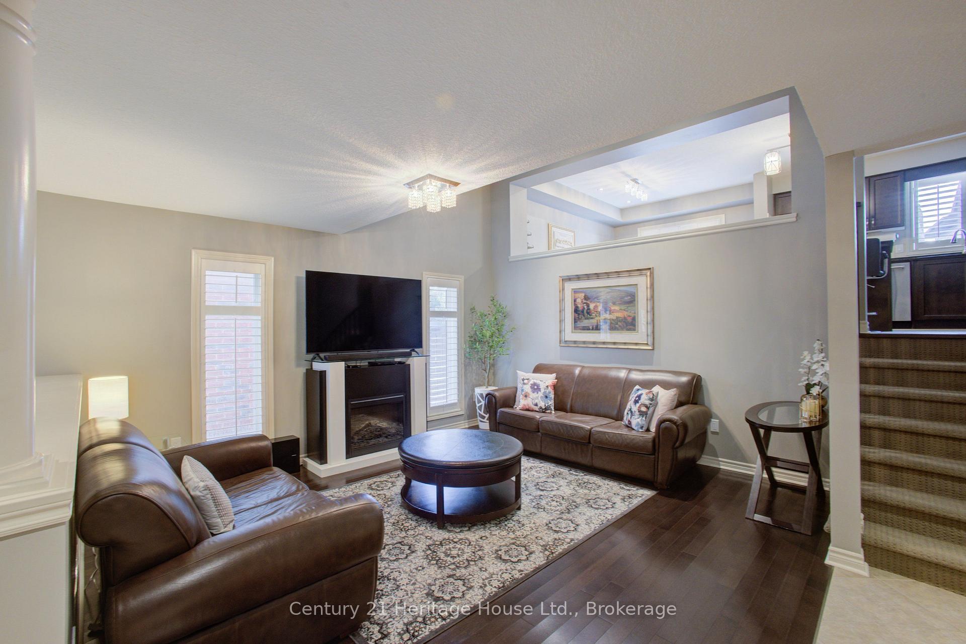 Photo 7 of 79 Laughland Lane, Guelph, Pineridge/Westminster Woods — HOMEH