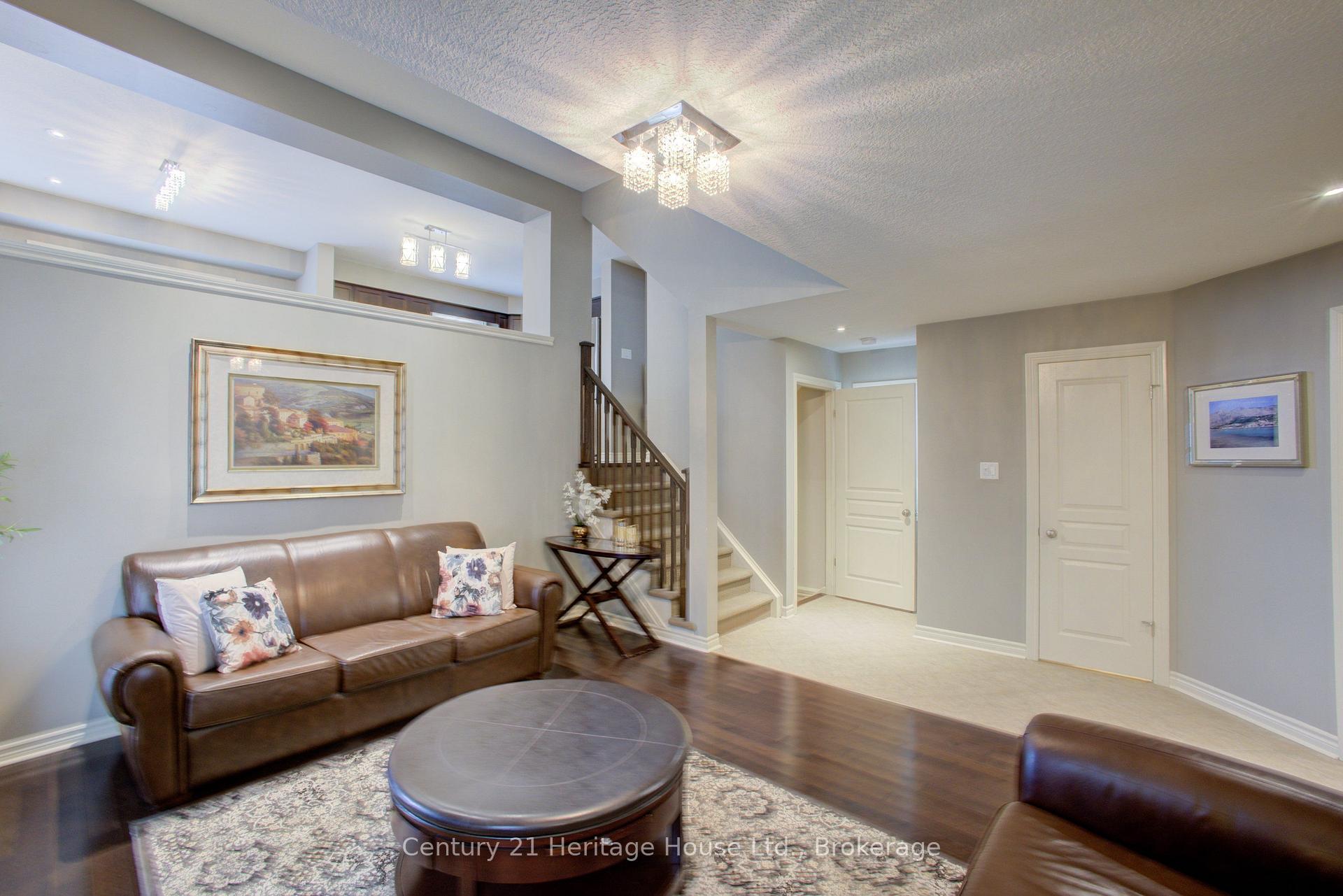 Photo 10 of 79 Laughland Lane, Guelph, Pineridge/Westminster Woods — HOMEH