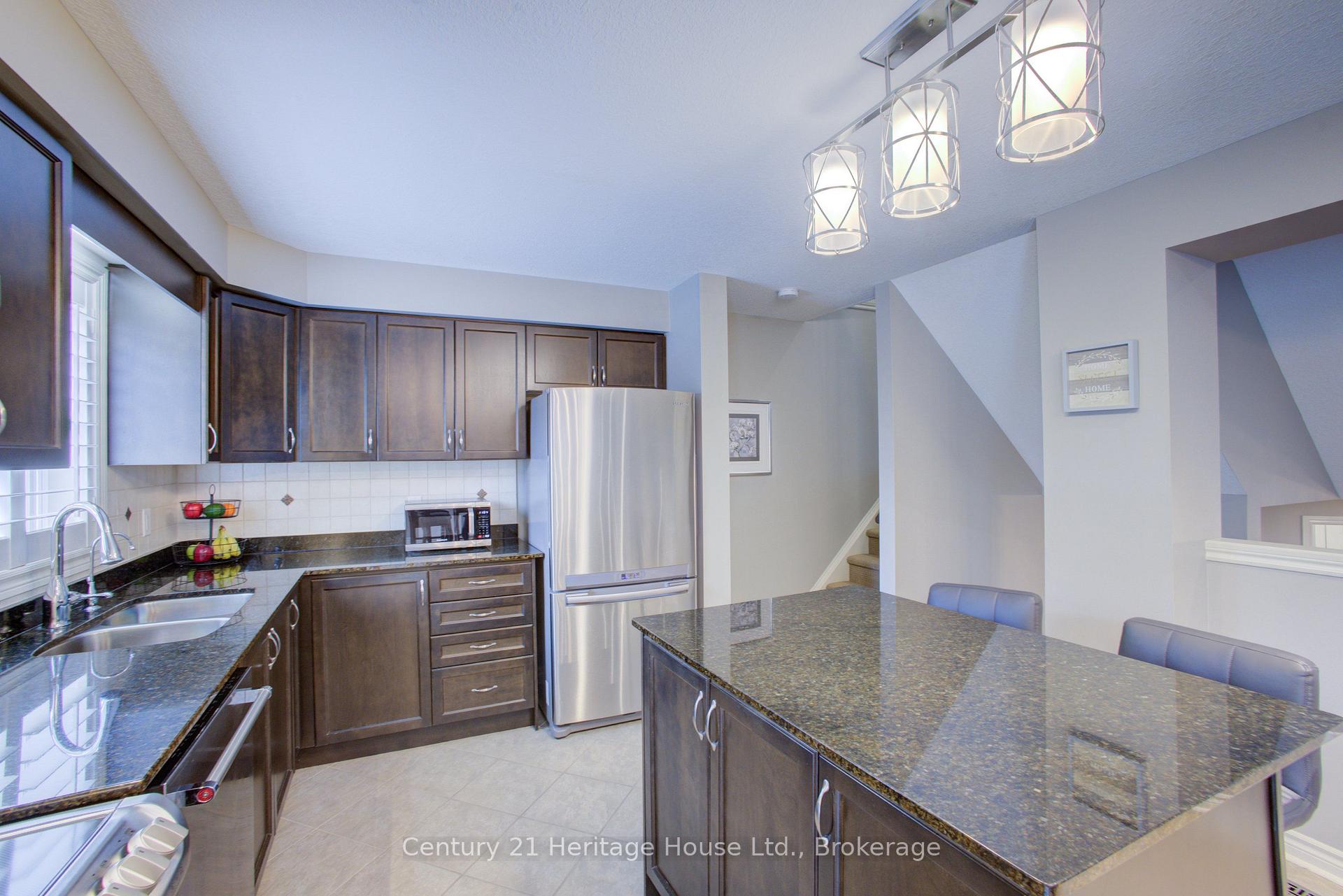 Photo 17 of 79 Laughland Lane, Guelph, Pineridge/Westminster Woods — HOMEH