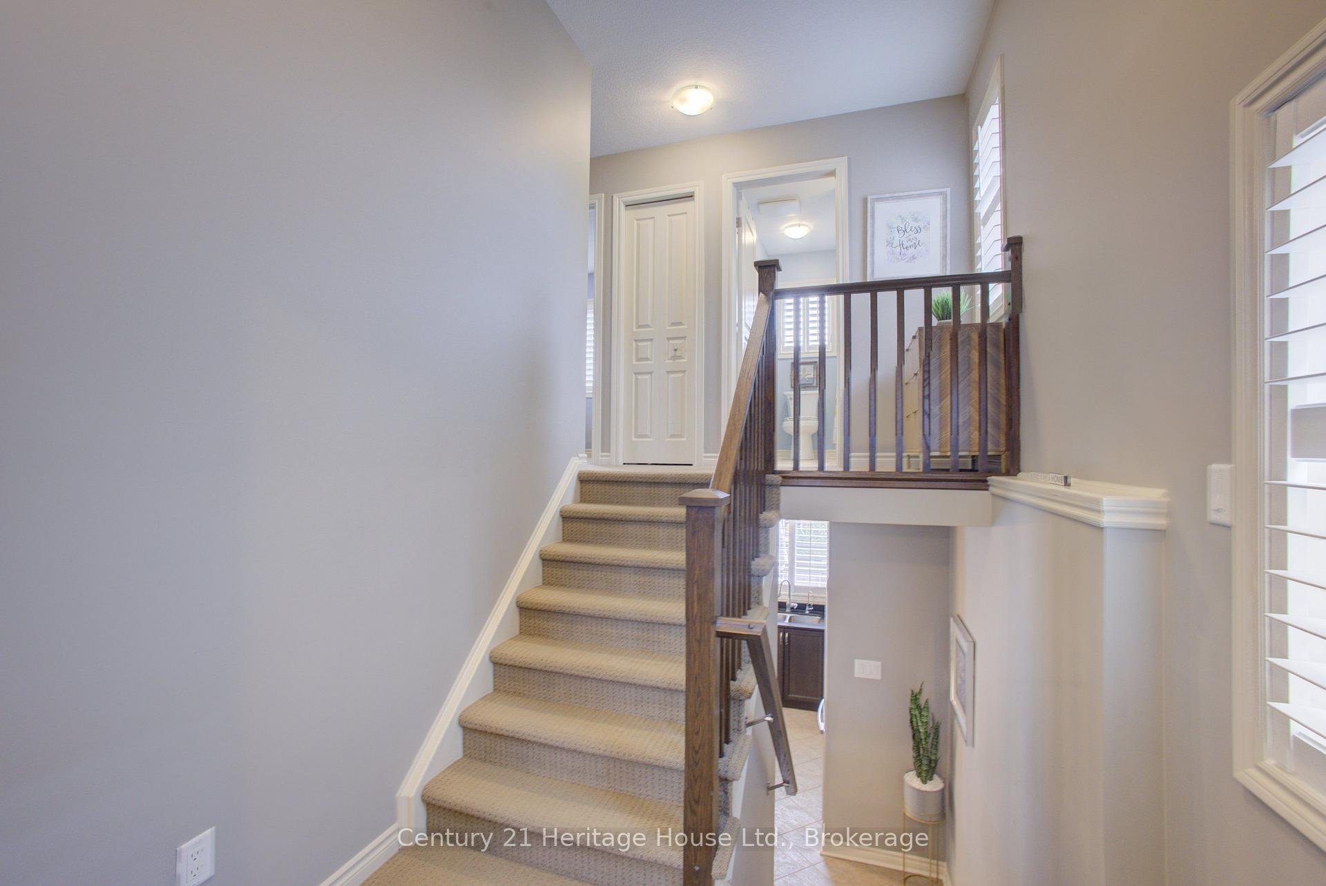 Photo 20 of 79 Laughland Lane, Guelph, Pineridge/Westminster Woods — HOMEH