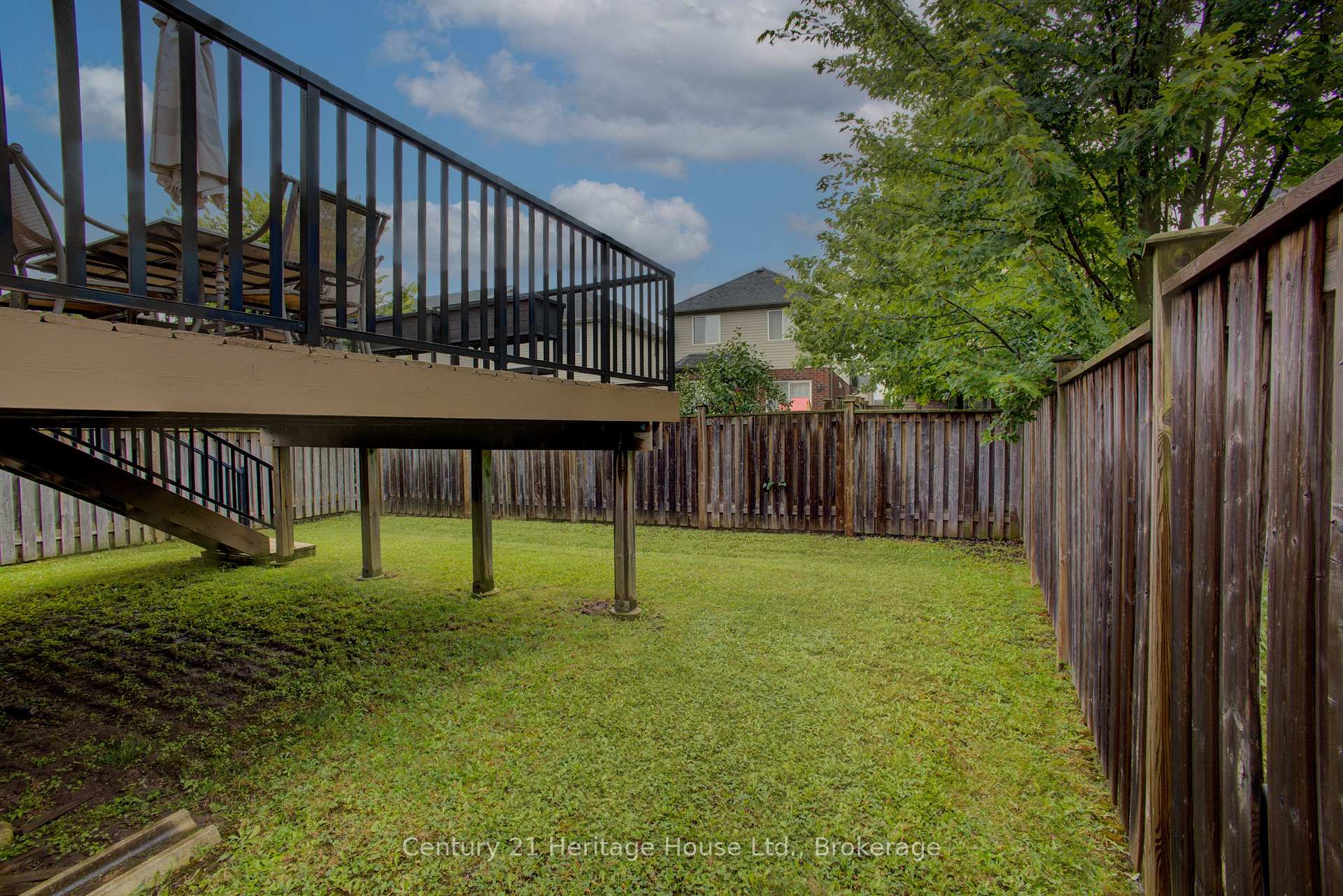 Photo 32 of 79 Laughland Lane, Guelph, Pineridge/Westminster Woods — HOMEH