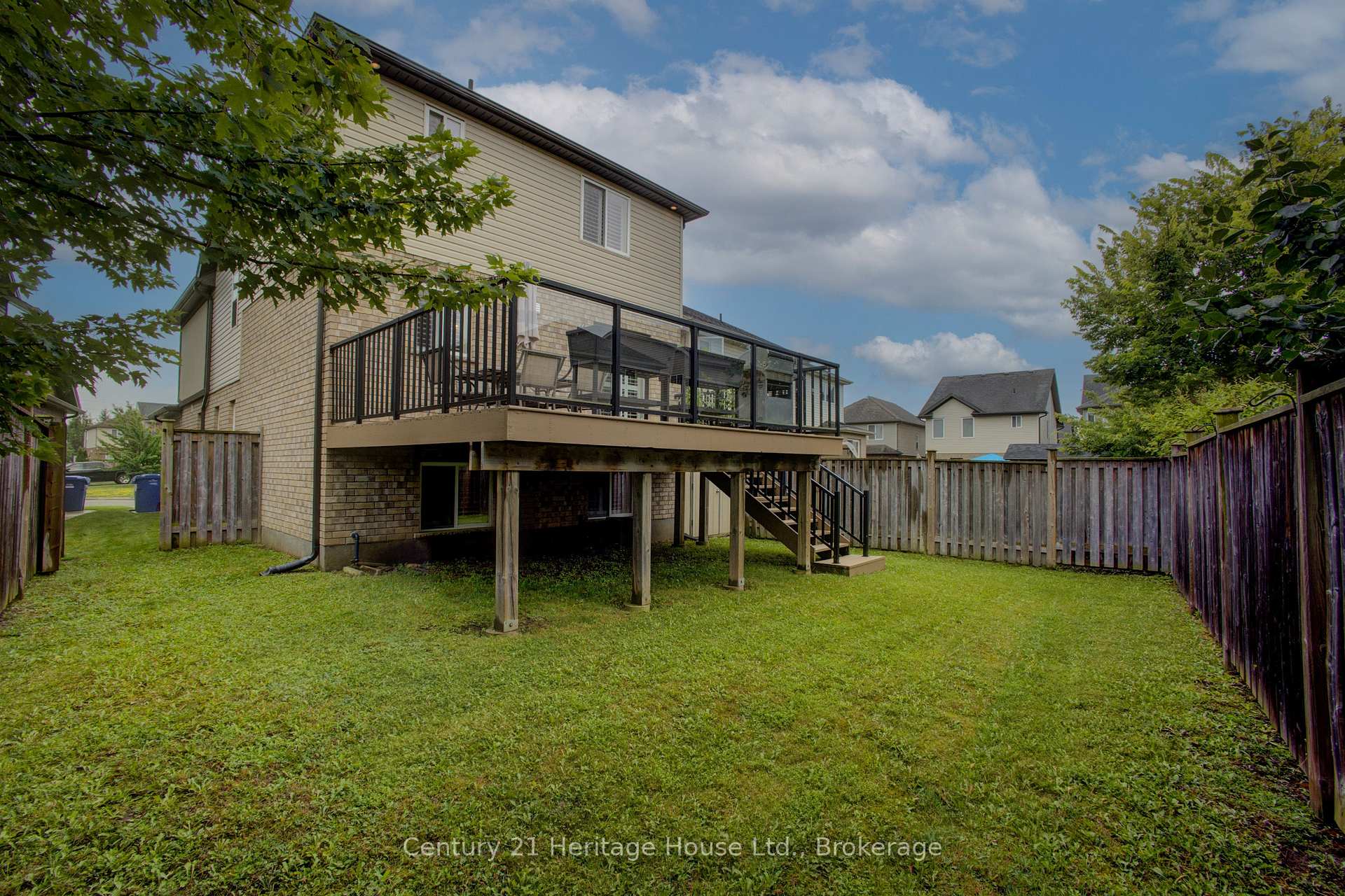 Photo 33 of 79 Laughland Lane, Guelph, Pineridge/Westminster Woods — HOMEH