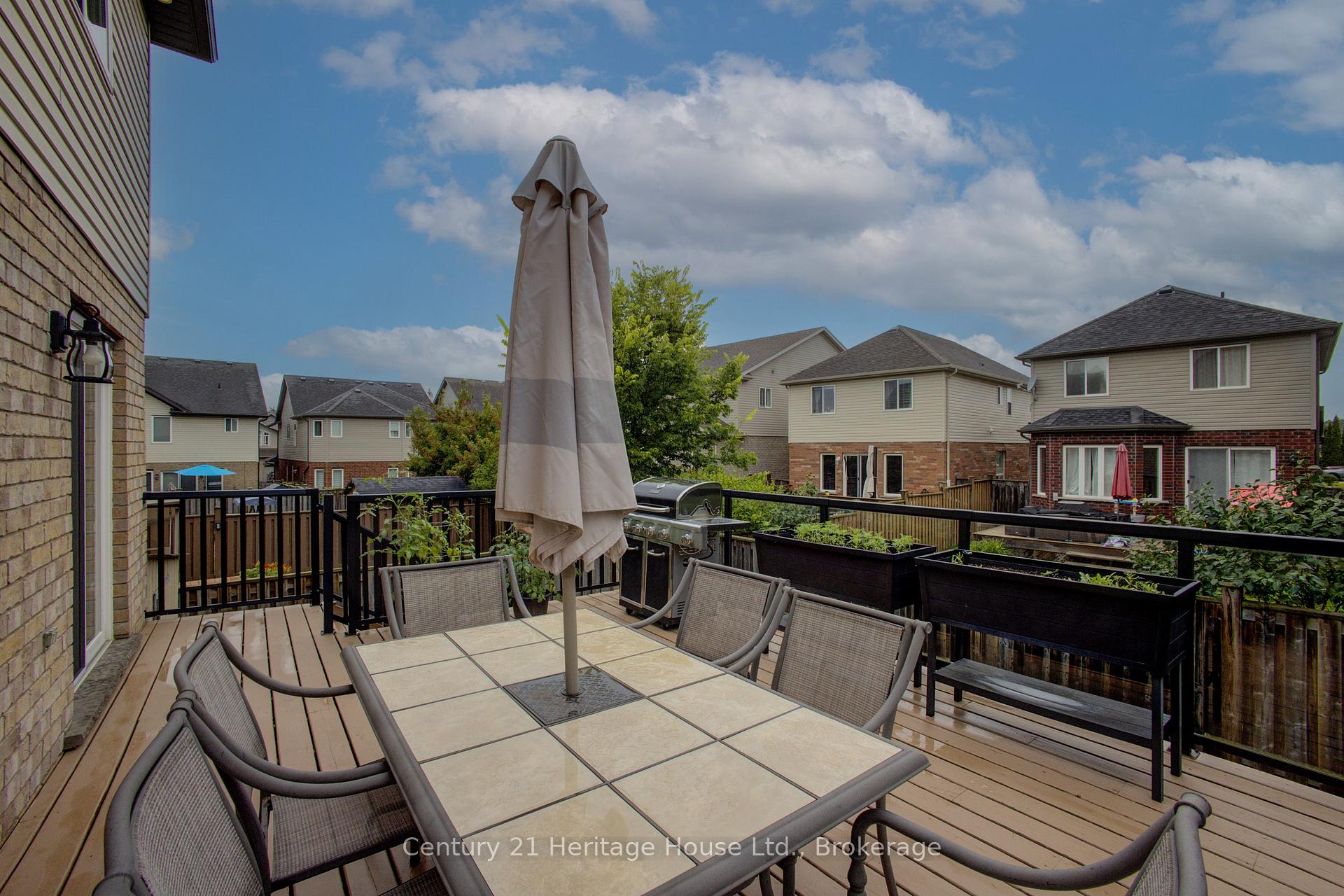 Photo 37 of 79 Laughland Lane, Guelph, Pineridge/Westminster Woods — HOMEH