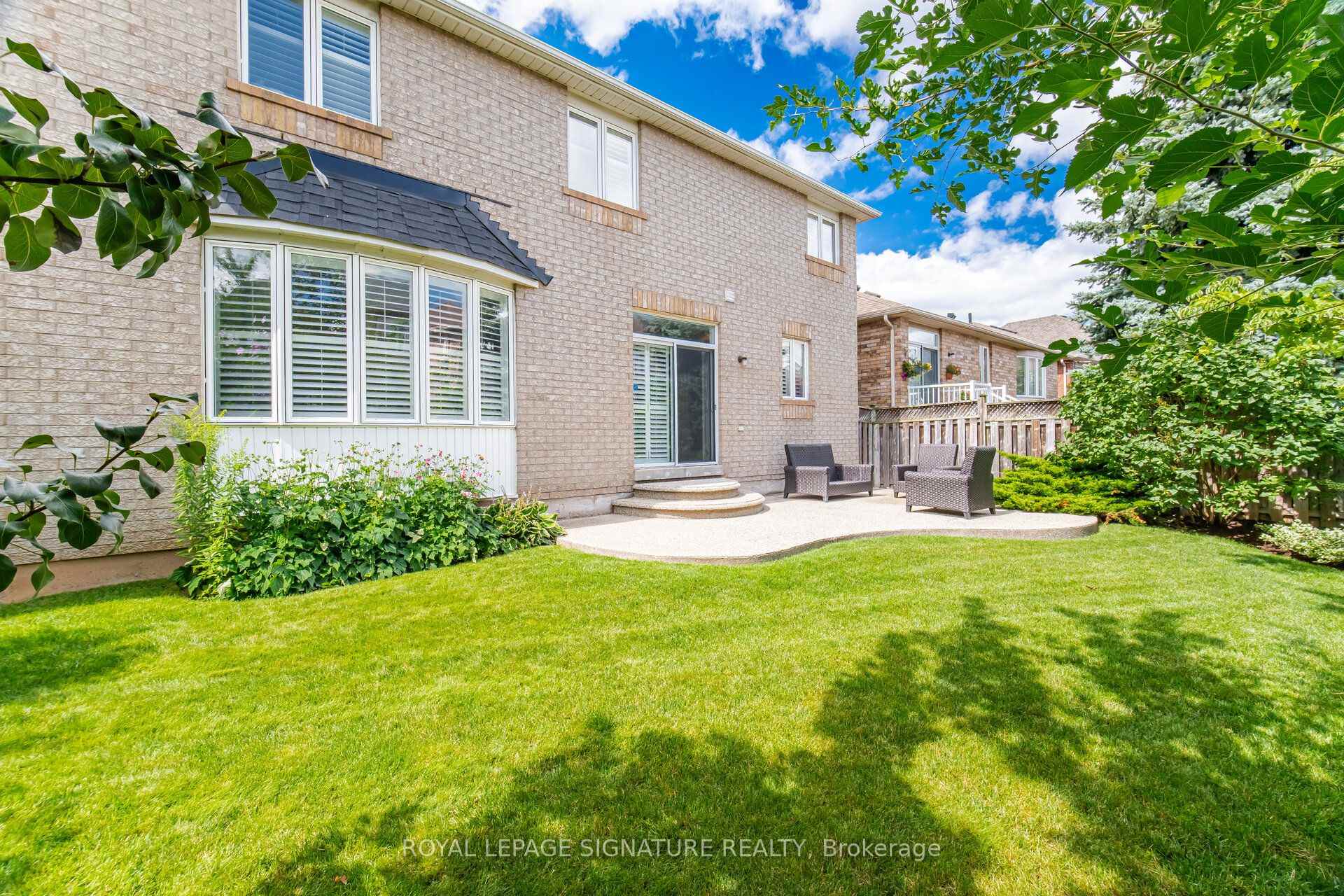 Photo 23 of 2215 Lapsley Crescent, Oakville, Westmount — HOMEH