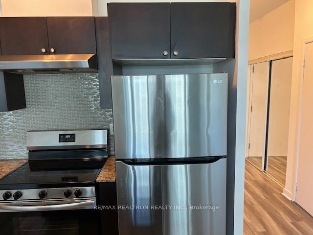 Photo 4 of Unit 308, 155 Legion Road N, Etobicoke, Mimico — HOMEH