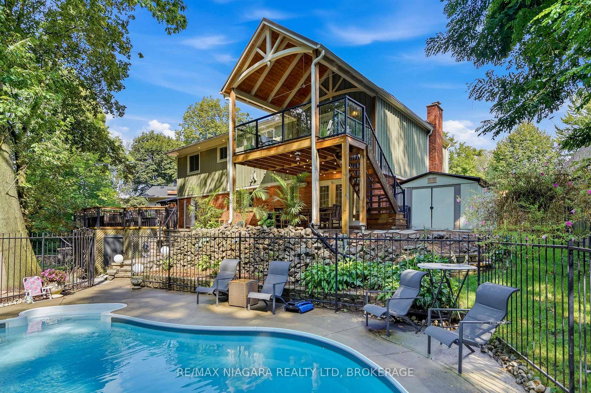 Photo 3 of 25 Berkhout Terrace, Pelham, Fonthill — HOMEH