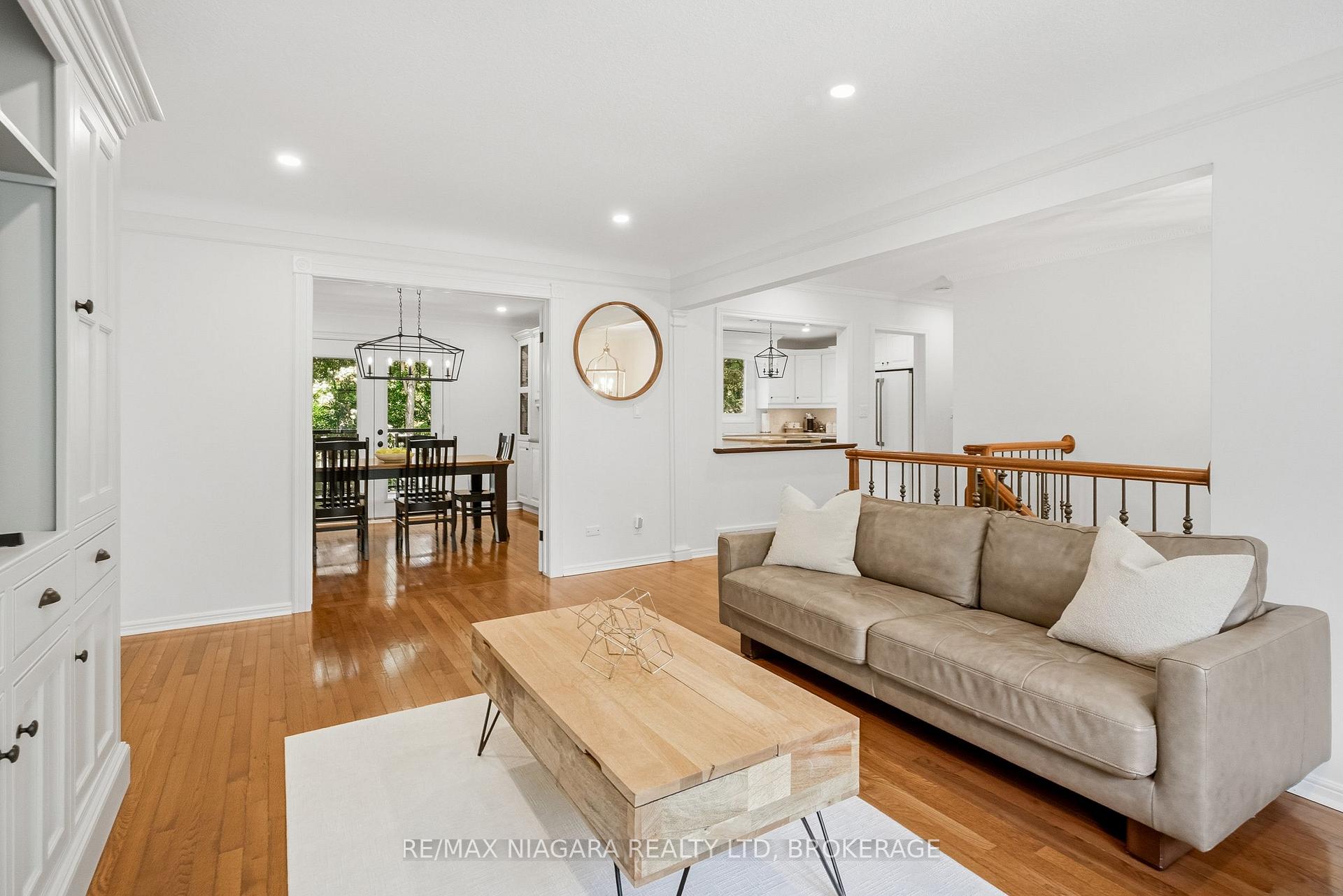 Photo 9 of 25 Berkhout Terrace, Pelham, Fonthill — HOMEH