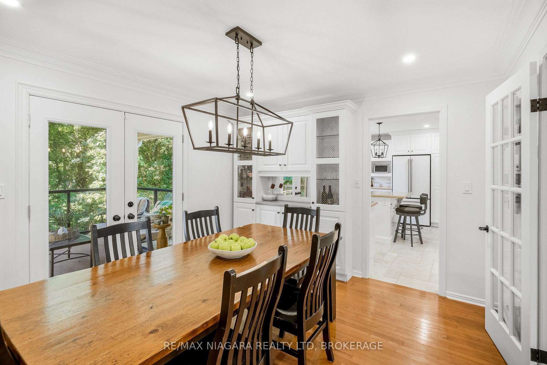 Photo 11 of 25 Berkhout Terrace, Pelham, Fonthill — HOMEH