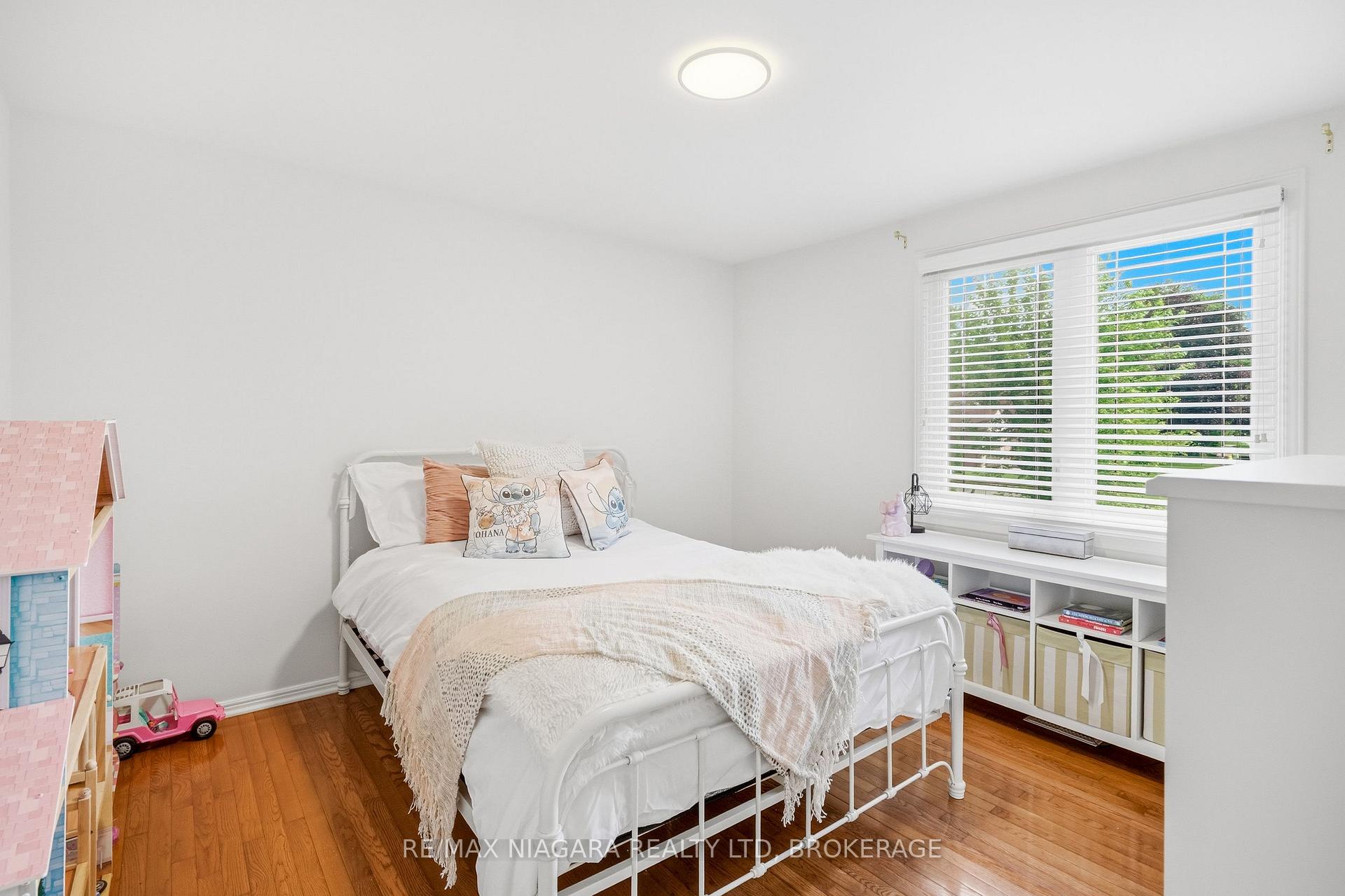 Photo 23 of 25 Berkhout Terrace, Pelham, Fonthill — HOMEH