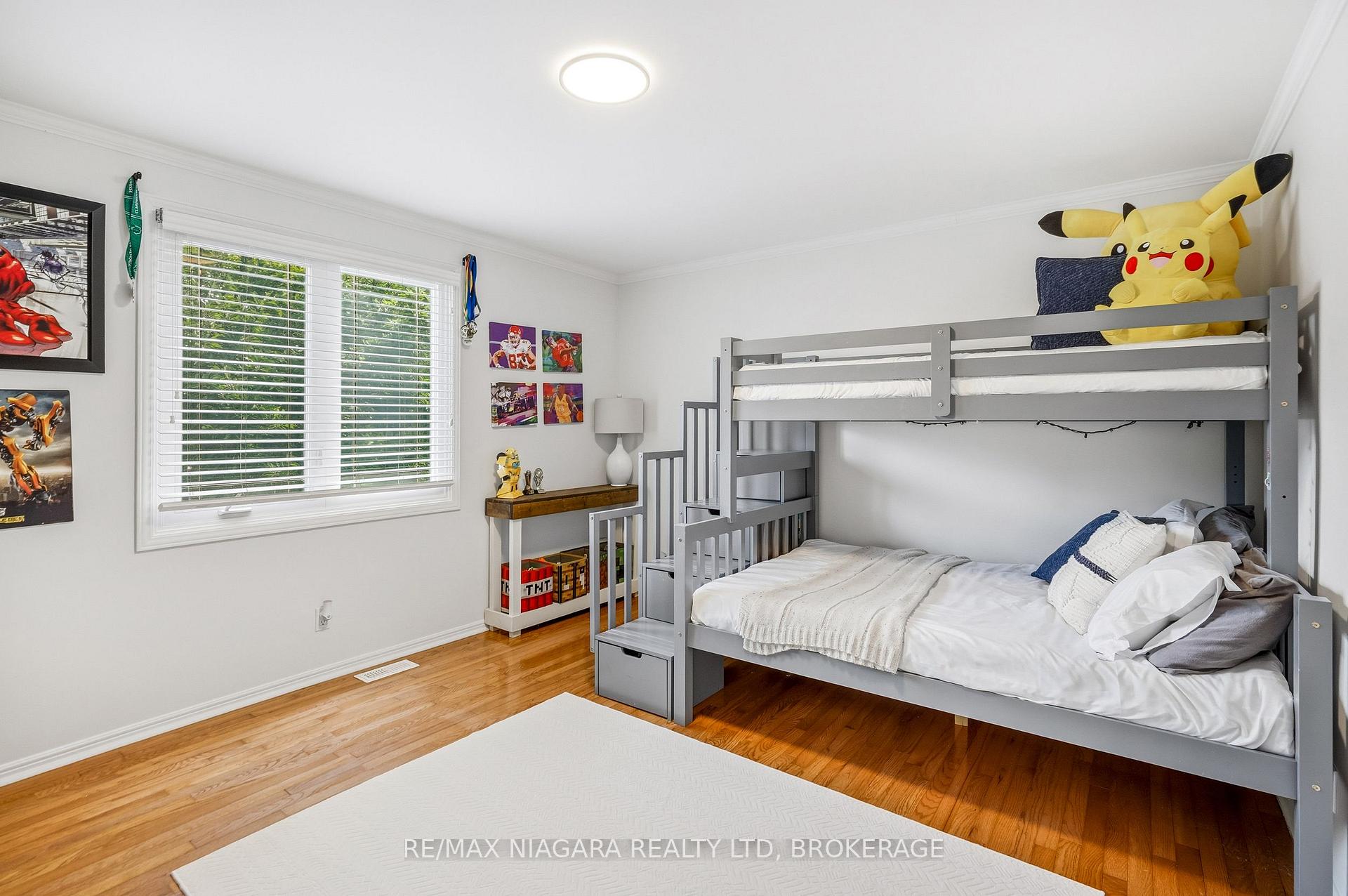 Photo 24 of 25 Berkhout Terrace, Pelham, Fonthill — HOMEH