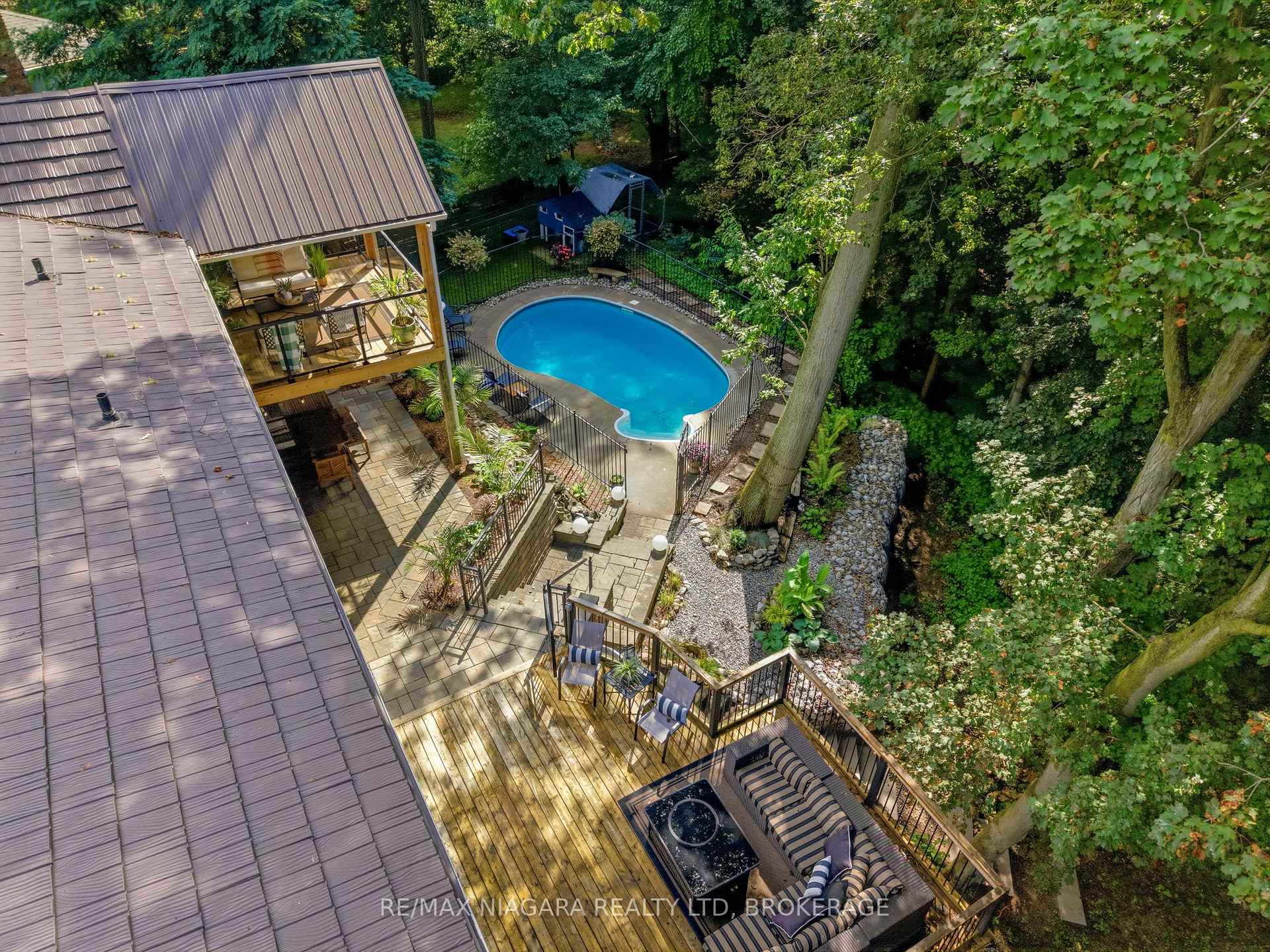 Photo 40 of 25 Berkhout Terrace, Pelham, Fonthill — HOMEH