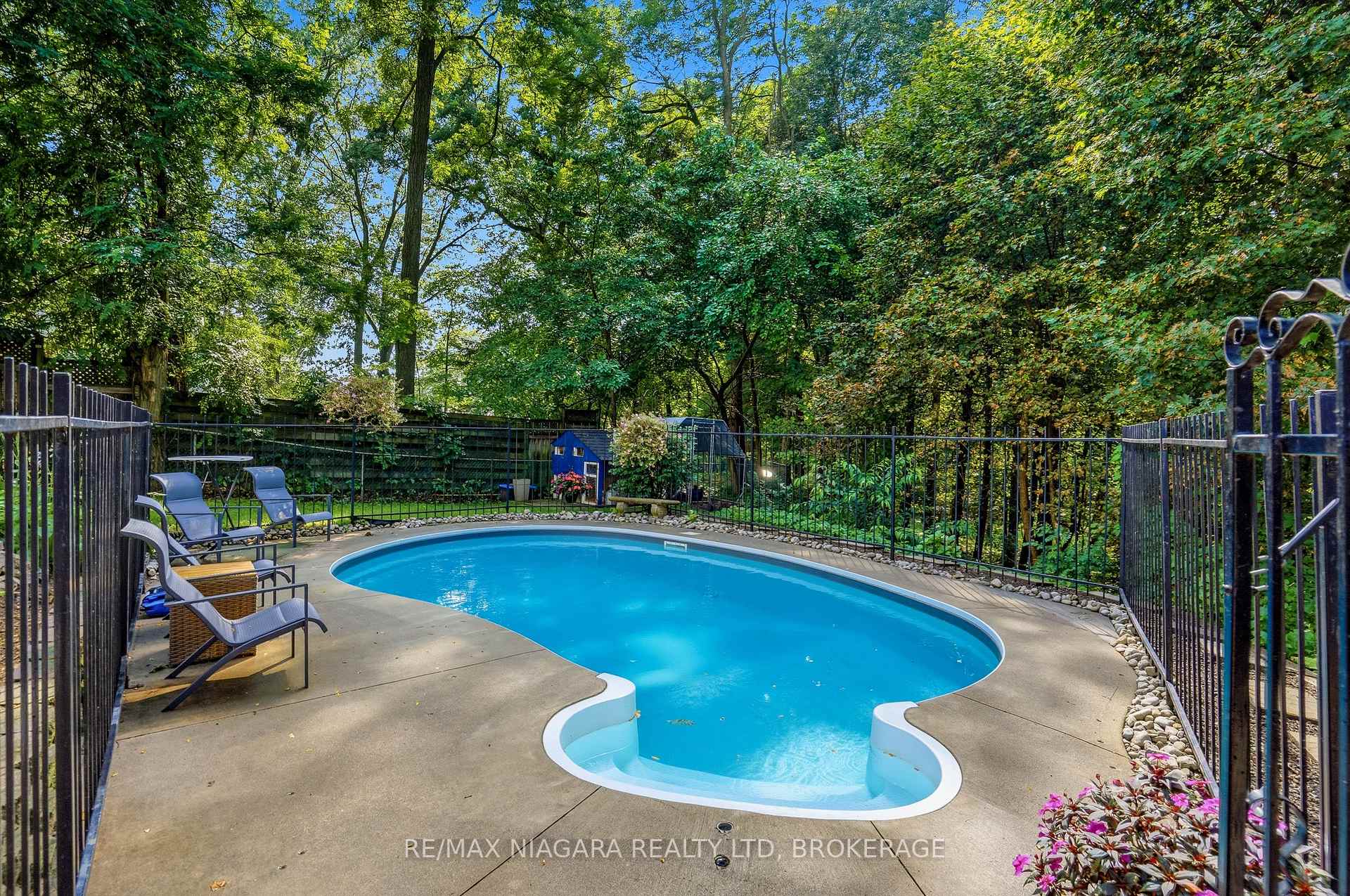 Photo 42 of 25 Berkhout Terrace, Pelham, Fonthill — HOMEH