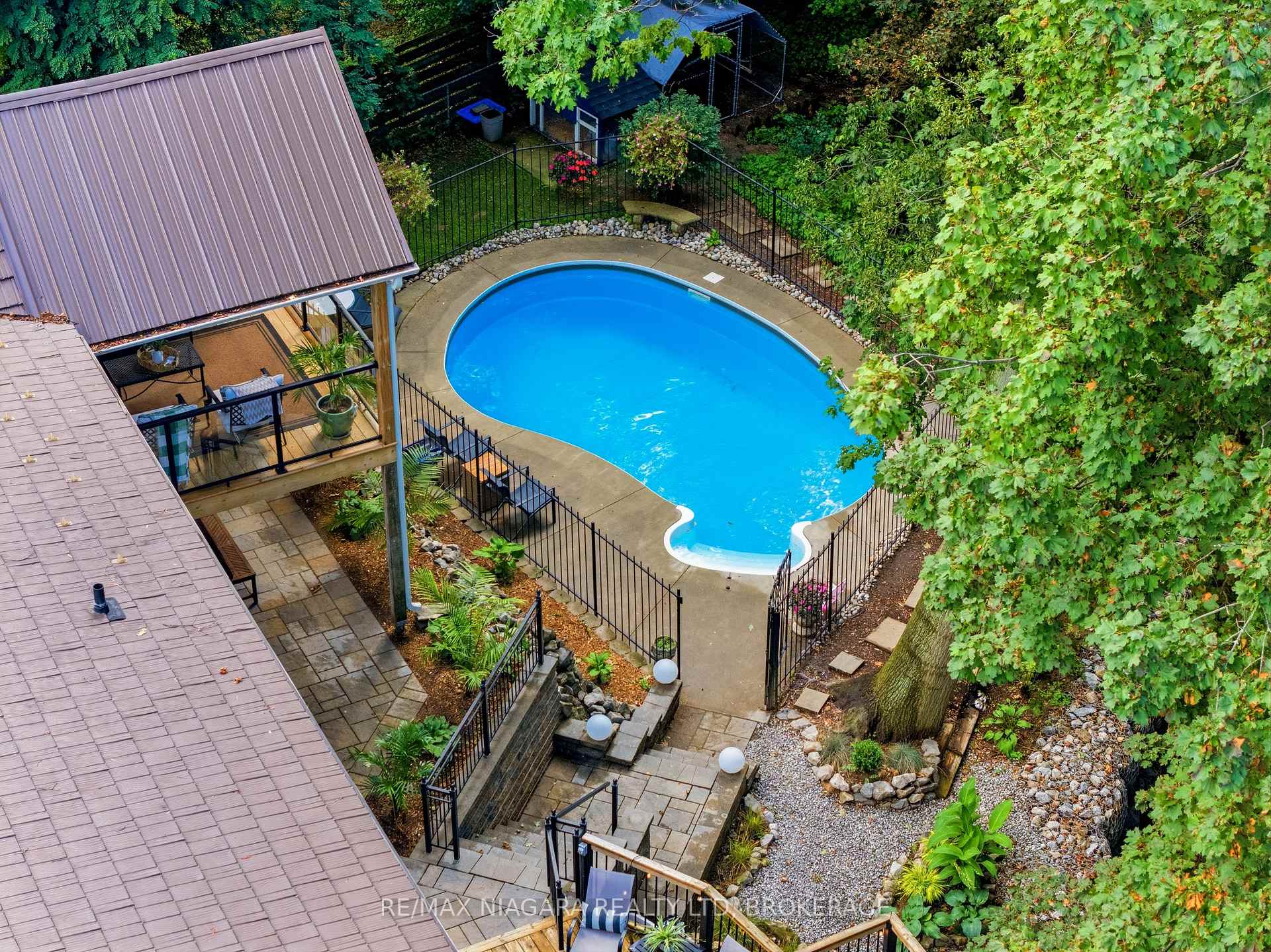 Photo 43 of 25 Berkhout Terrace, Pelham, Fonthill — HOMEH