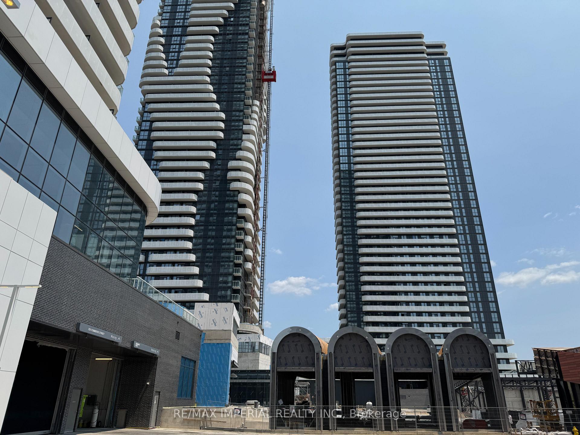 Photo 1 of Unit 811, 28 Interchange Way, Vaughan, Vaughan Corporate Centre — HOMEH