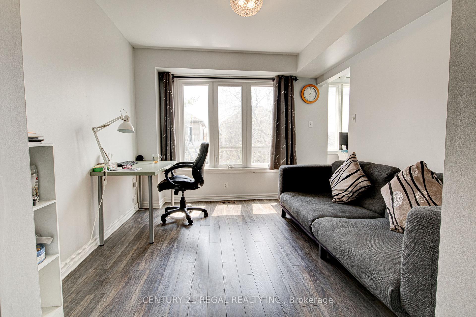 Photo 9 of Unit 15, 310 Christopher Drive, Cambridge, Christopher-Champlain — HOMEH