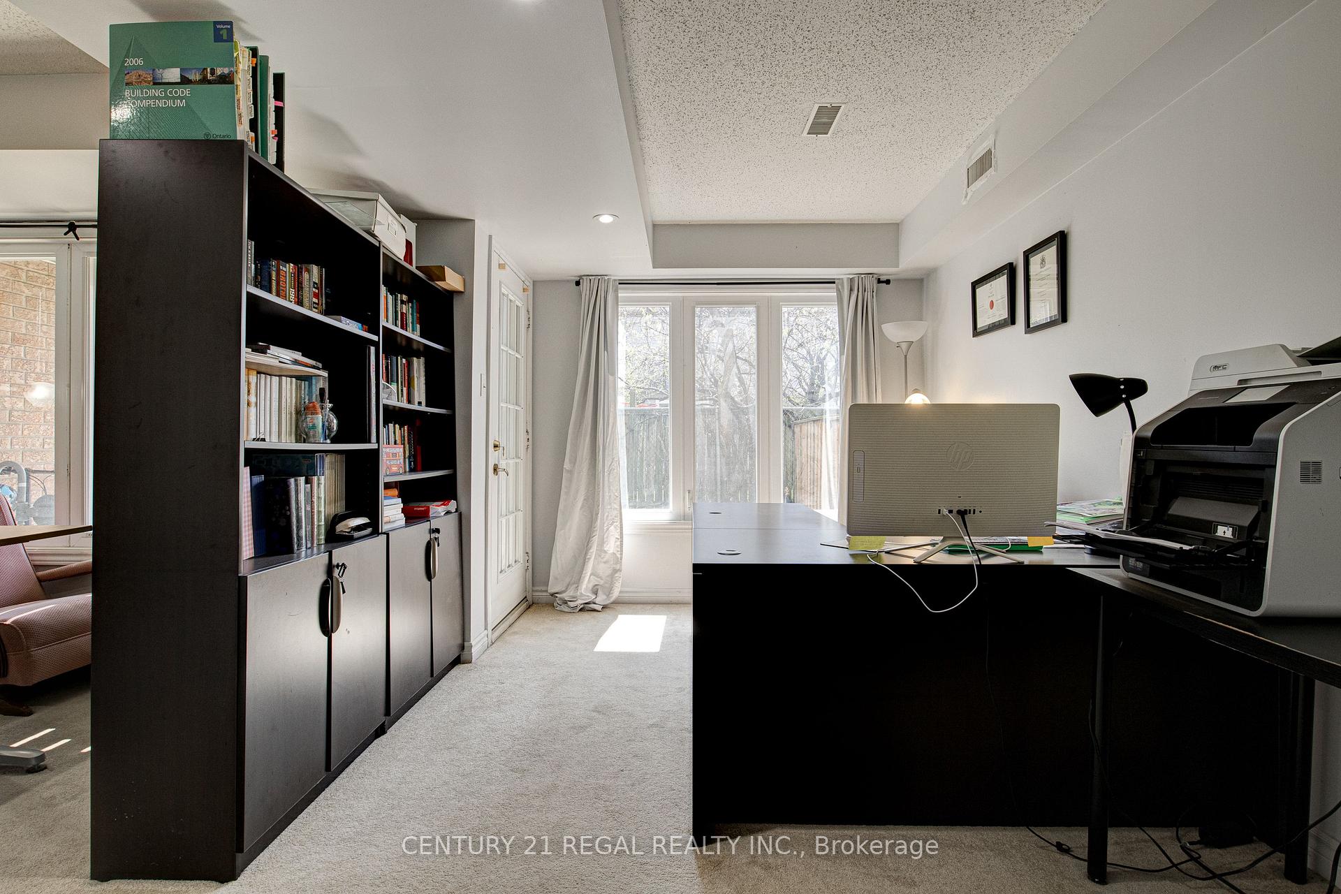 Photo 16 of Unit 15, 310 Christopher Drive, Cambridge, Christopher-Champlain — HOMEH