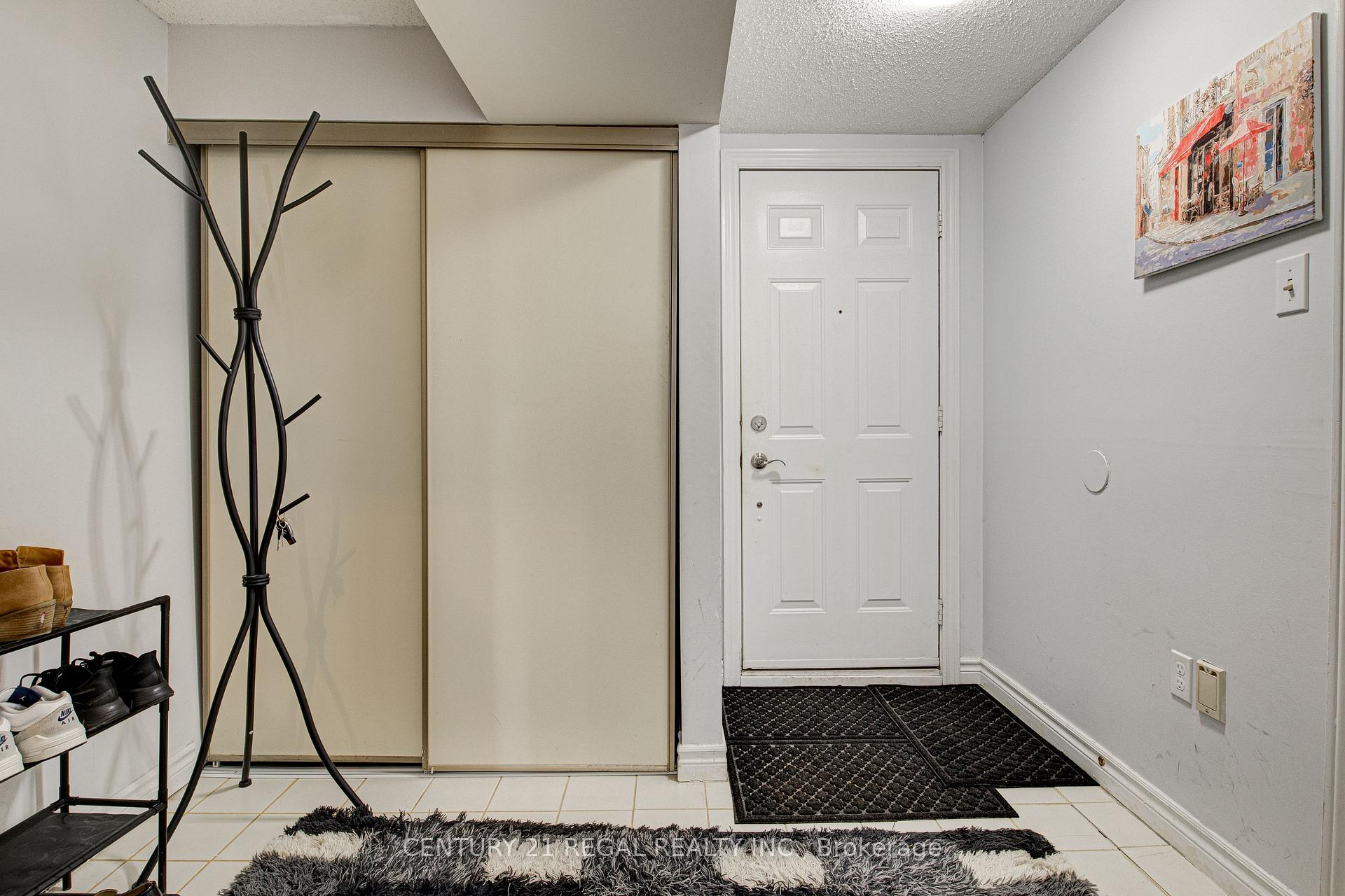 Photo 19 of Unit 15, 310 Christopher Drive, Cambridge, Christopher-Champlain — HOMEH