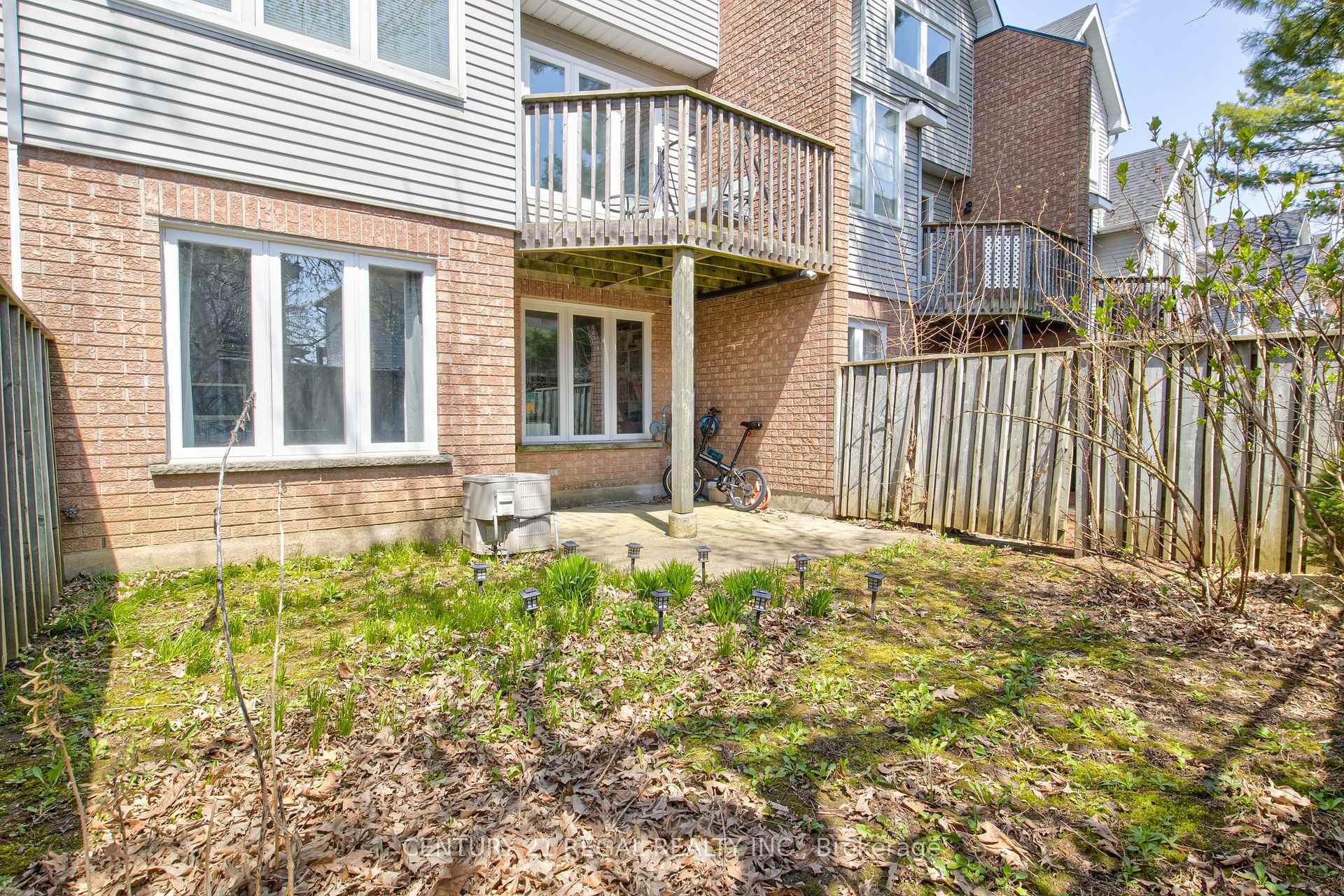 Photo 21 of Unit 15, 310 Christopher Drive, Cambridge, Christopher-Champlain — HOMEH