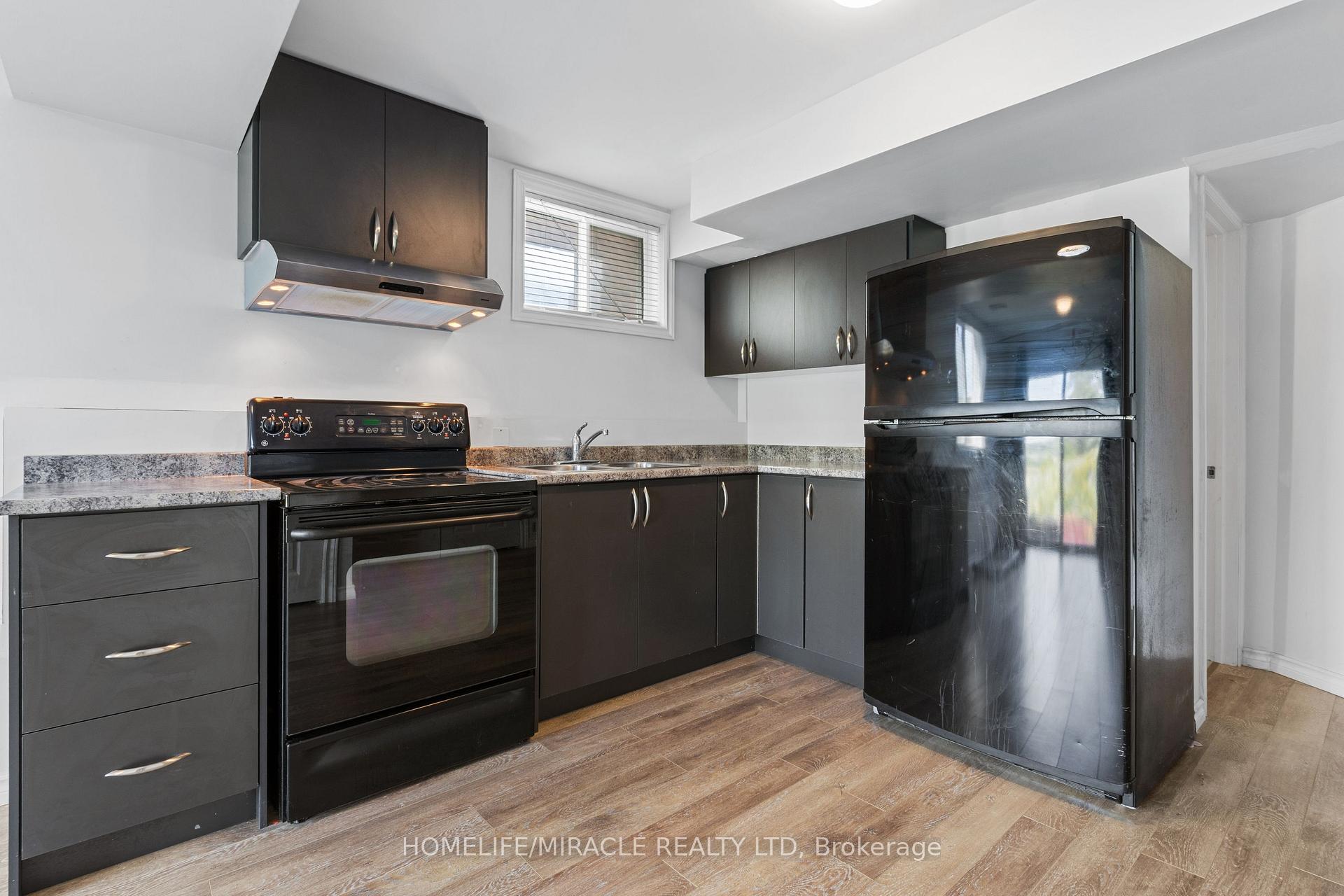 Photo 36 of 75 Sparrow Avenue, Cambridge, Little's Corners — HOMEH