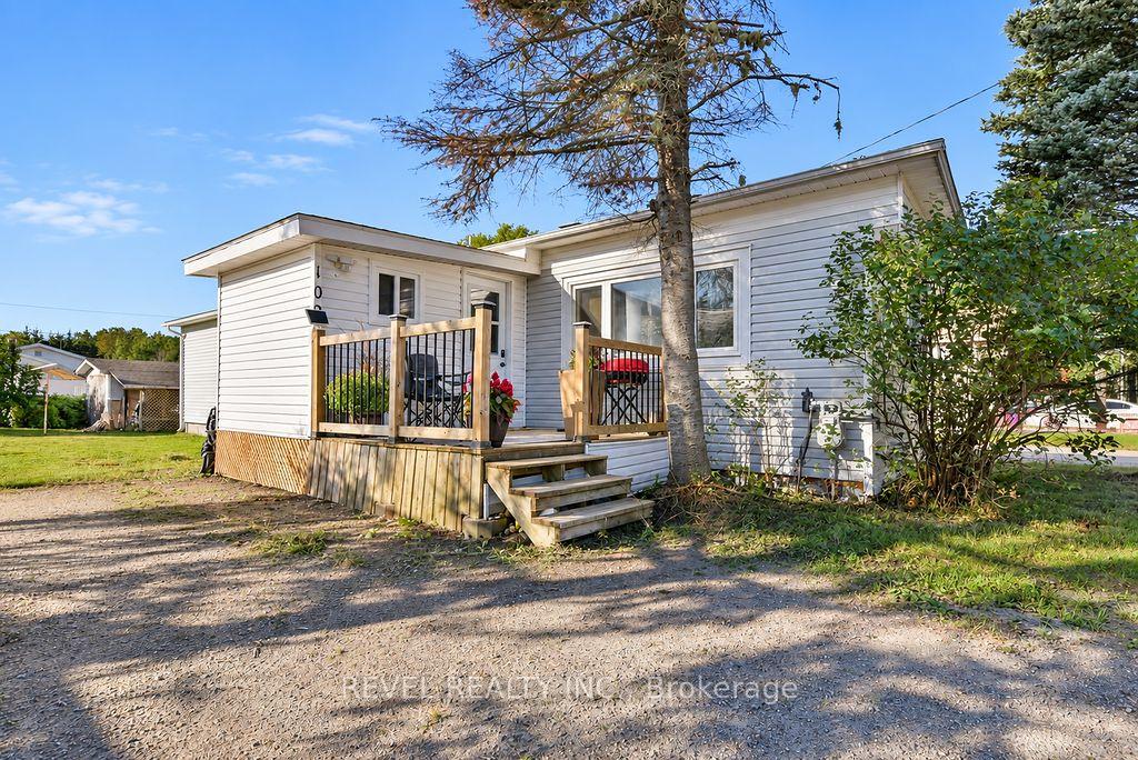 Photo 2 of 102 Notre Dame Place, Timmins, MTJ - Trailer Parks — HOMEH