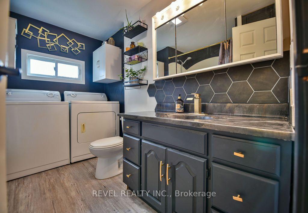 Photo 25 of 102 Notre Dame Place, Timmins, MTJ - Trailer Parks — HOMEH