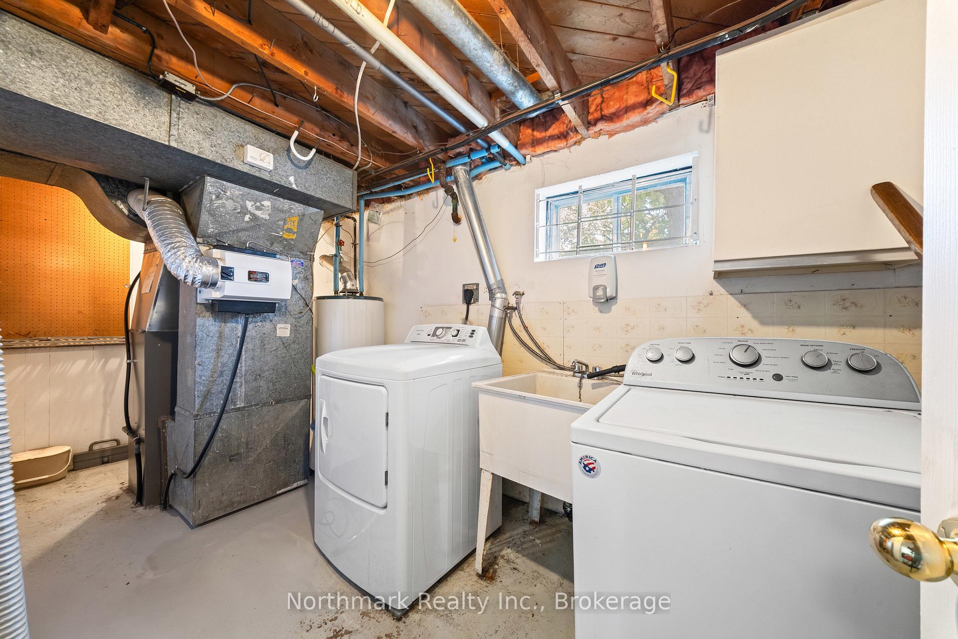 Photo 14 of 48 Benway Drive, Etobicoke, Rexdale-Kipling — HOMEH