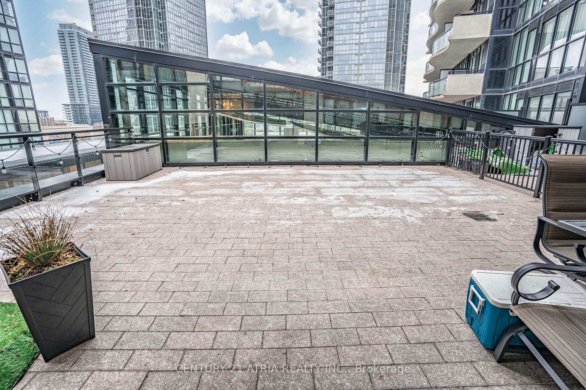 Photo 17 of Unit 314, 2900 Hwy 7, Vaughan, Concord — HOMEH