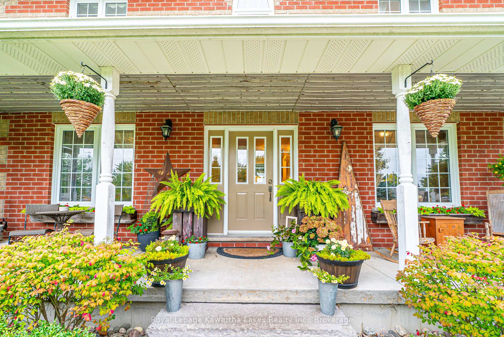 Photo 4 of 929 Eldon Road, Kawartha Lakes, Oakwood — HOMEH