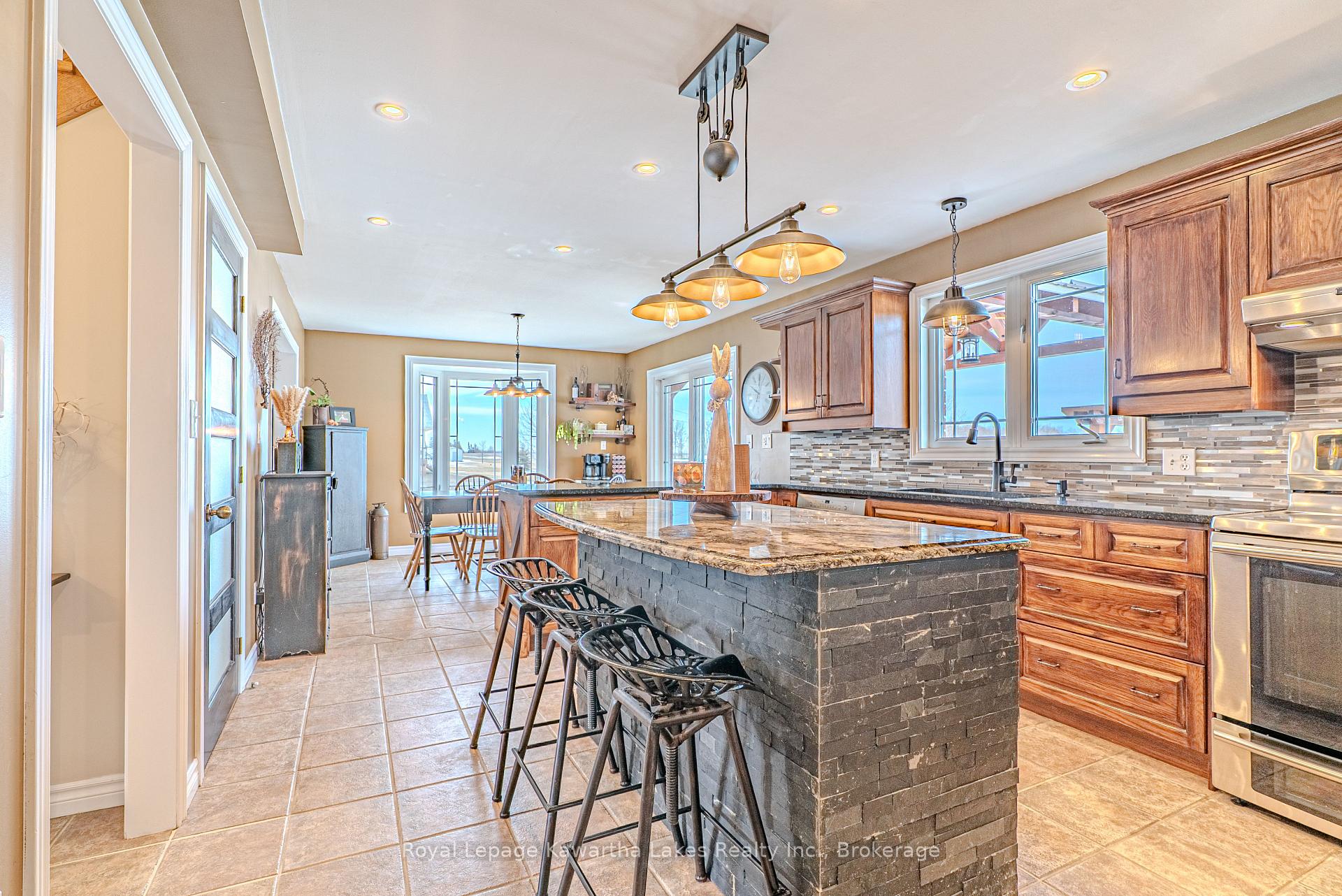 Photo 14 of 929 Eldon Road, Kawartha Lakes, Oakwood — HOMEH