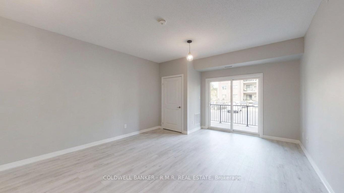 Photo 6 of Unit 103, 157 Wellington Street E, New Tecumseth, Alliston — HOMEH