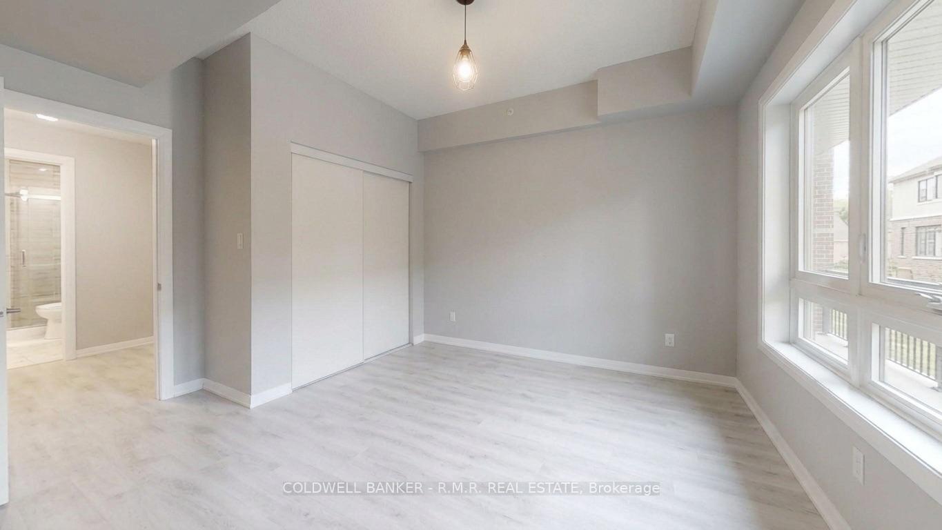 Photo 7 of Unit 103, 157 Wellington Street E, New Tecumseth, Alliston — HOMEH