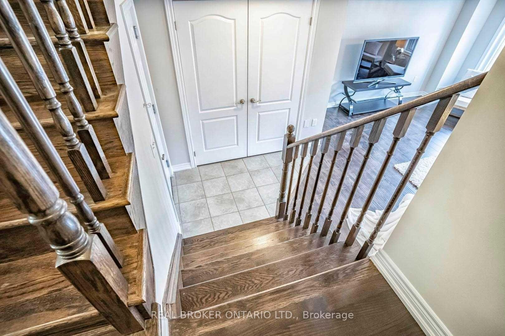 Photo 14 of 1424 Granrock Crescent, Mississauga, East Credit — HOMEH