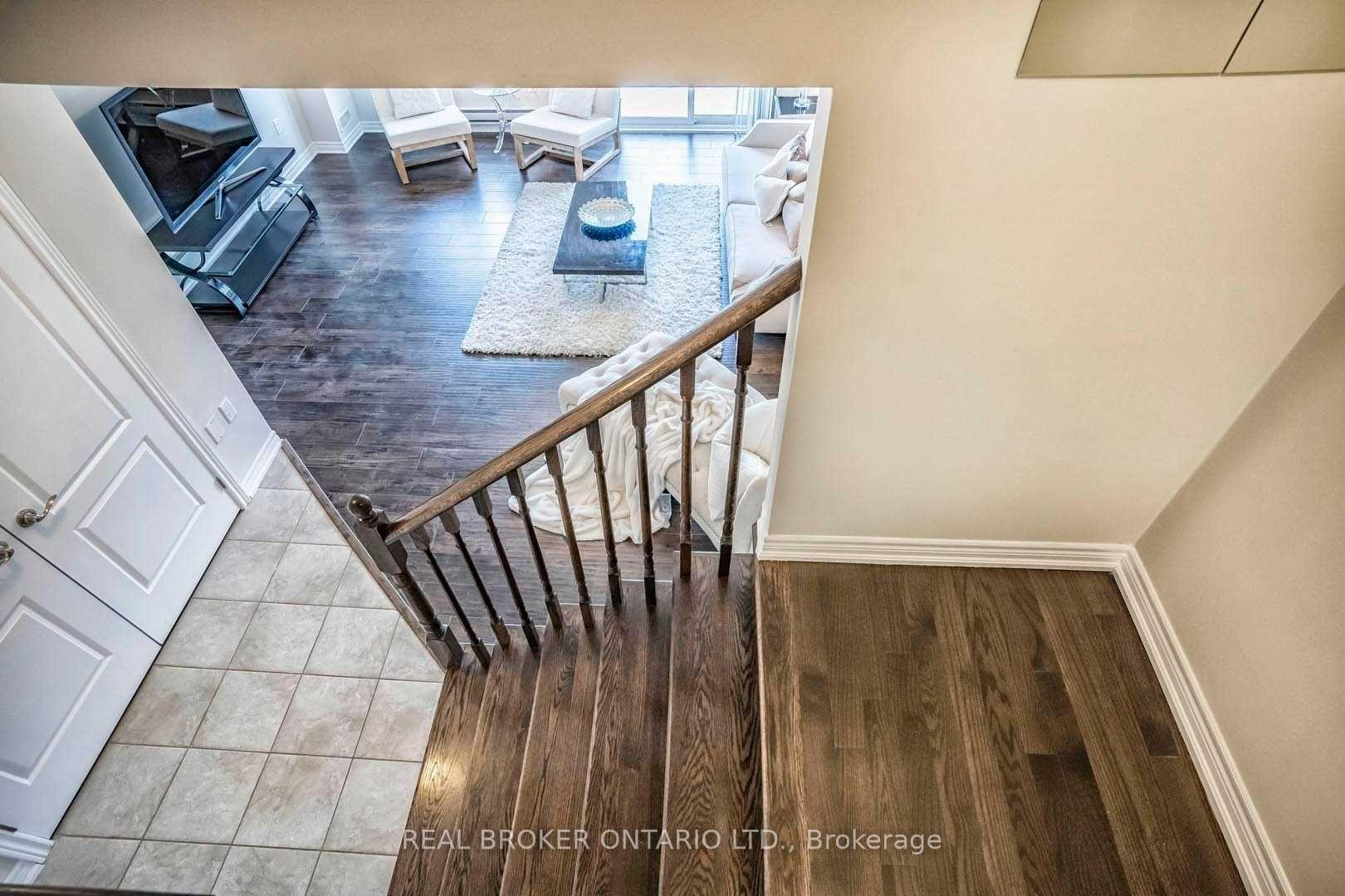 Photo 15 of 1424 Granrock Crescent, Mississauga, East Credit — HOMEH