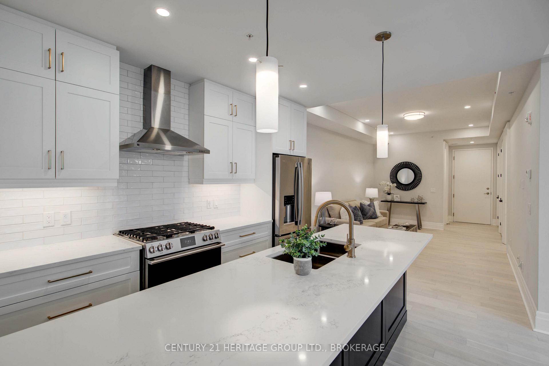 Photo of Unit 607, 129 South Street