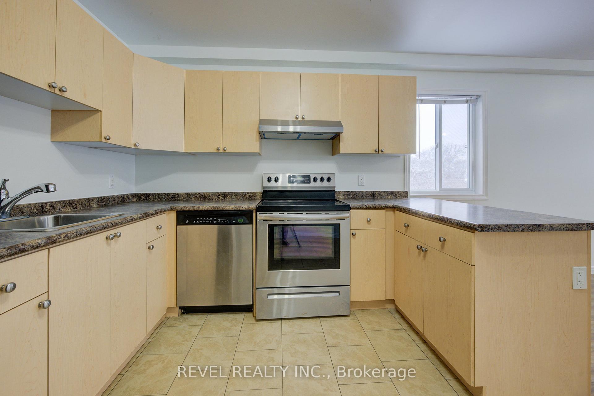Photo 4 of Unit 2, 20 Puleston Street, Brantford, East Ward — HOMEH
