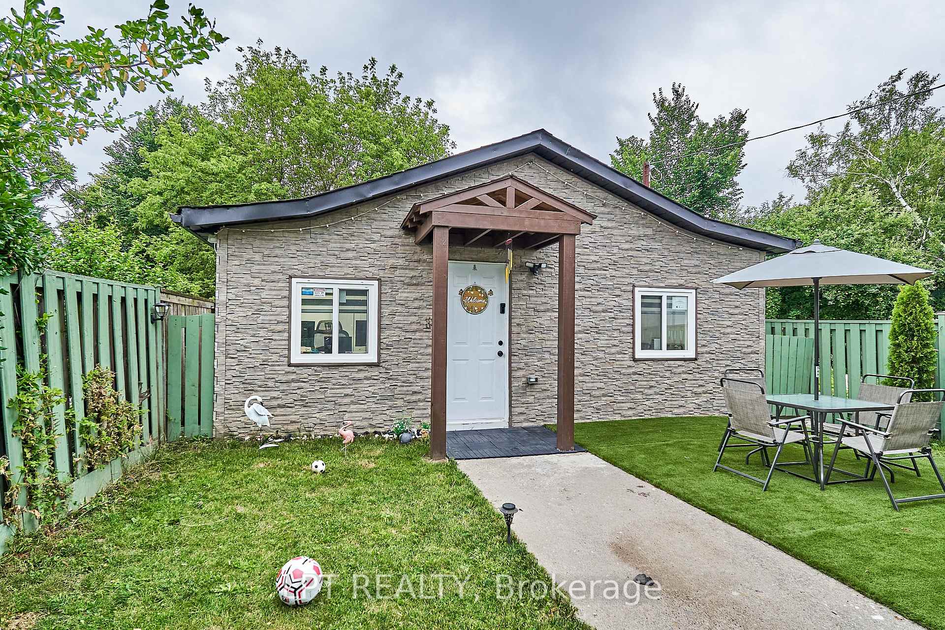 Photo 1 of 15 Knights Road, Oshawa, Lakeview — HOMEH