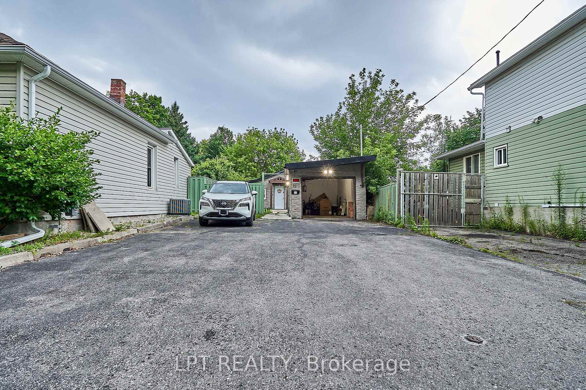 Photo 24 of 15 Knights Road, Oshawa, Lakeview — HOMEH